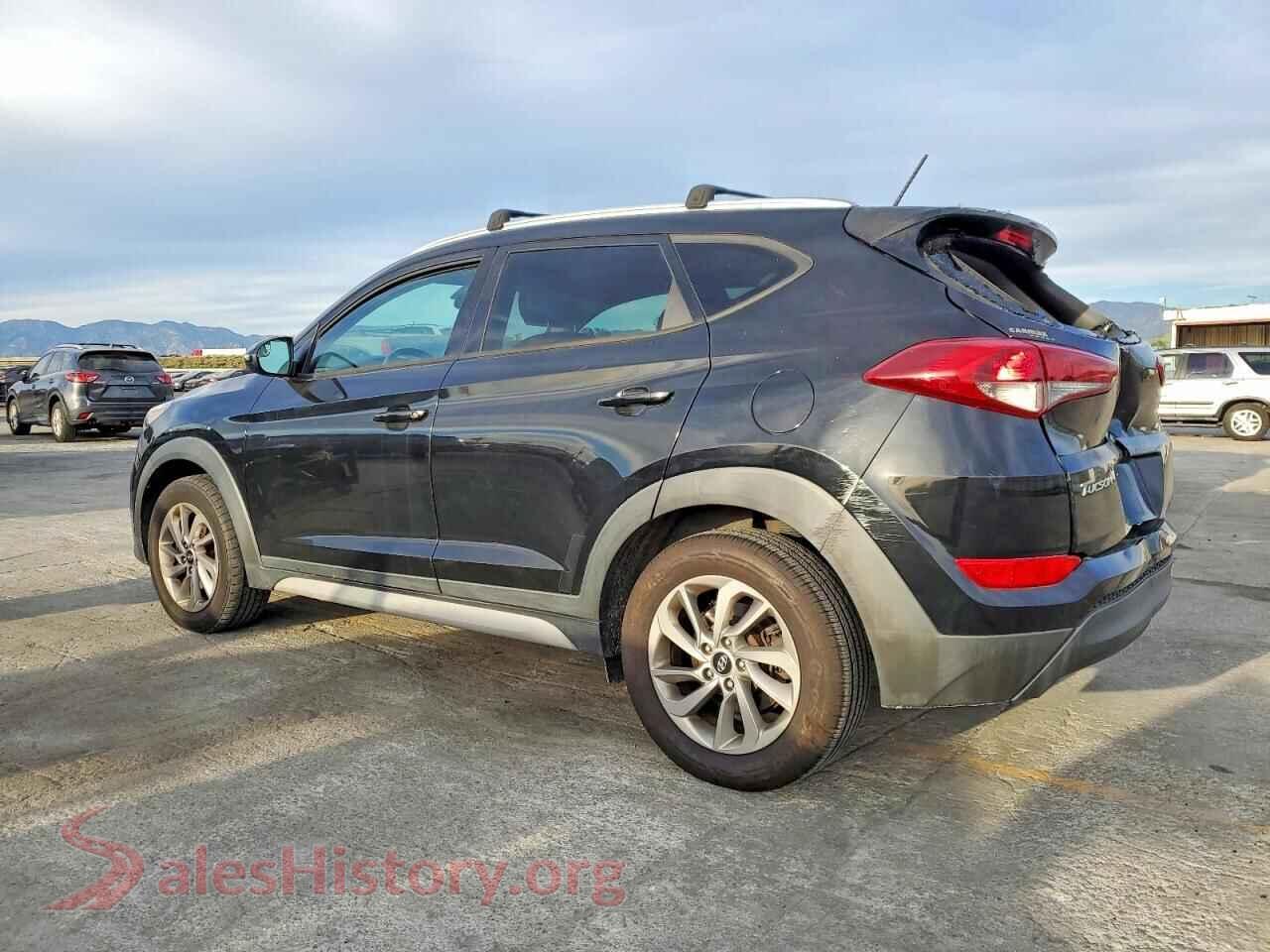 2017 HYUNDAI TUCSON VIN KM8J33A49HU460868, front view