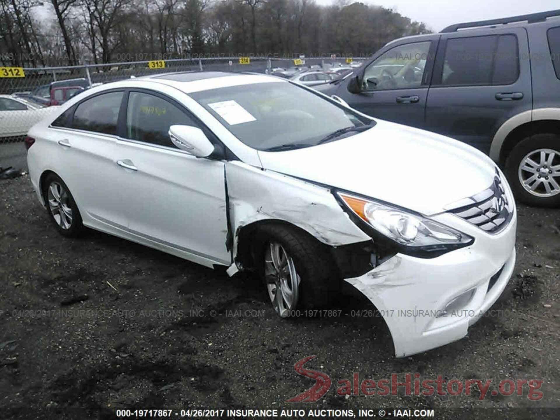 5NPEC4ACXBH146165 2011 Hyundai Sonata