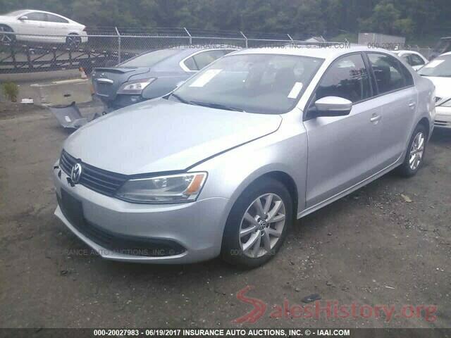 3VWDZ7AJ2BM081765 2011 Volkswagen Jetta