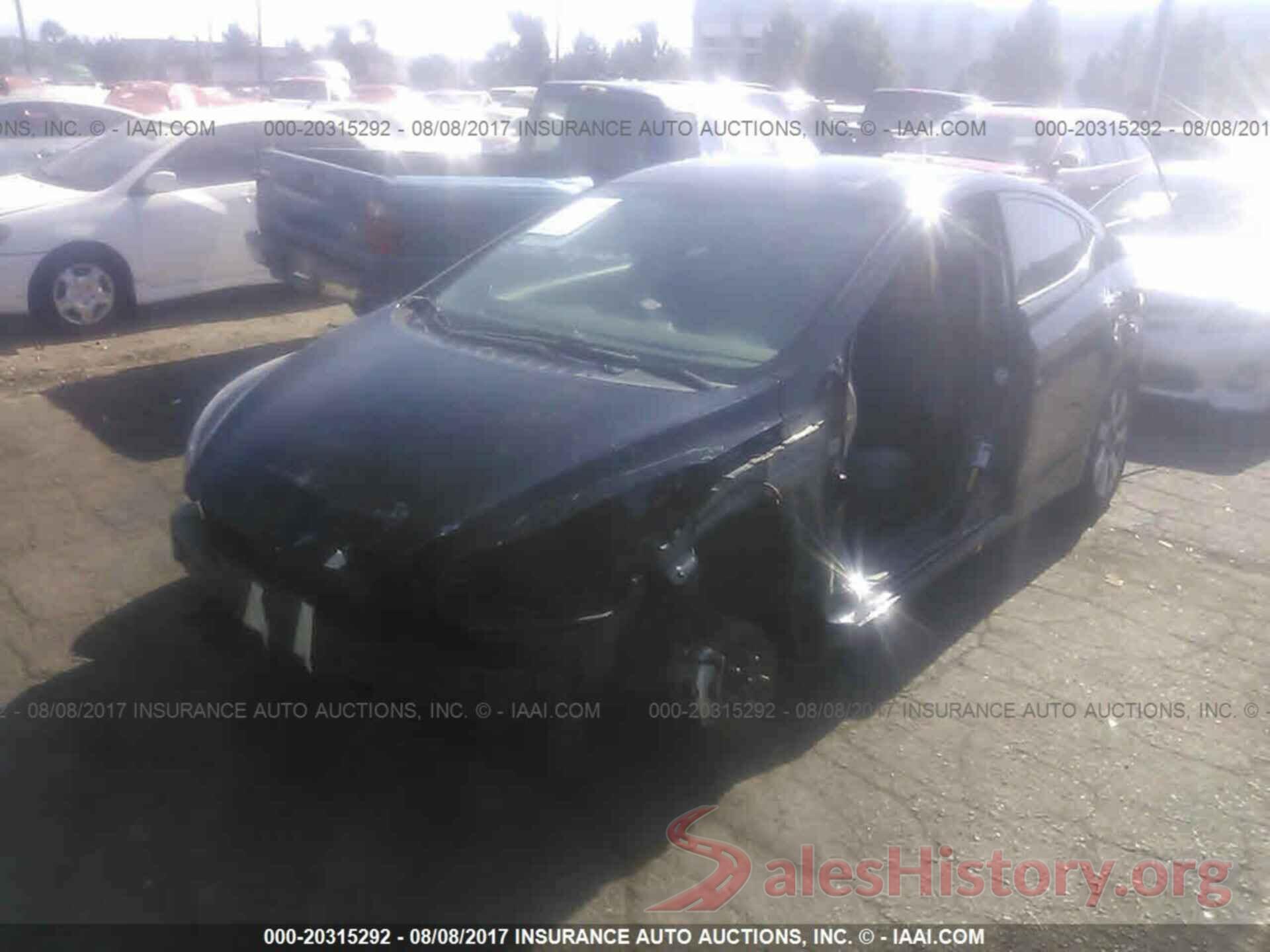 KMHDH4AE1DU704147 2013 Hyundai Elantra