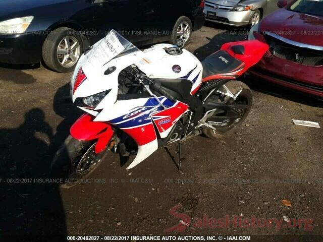 JH2SC5901FK700081 2015 Honda Cbr1000