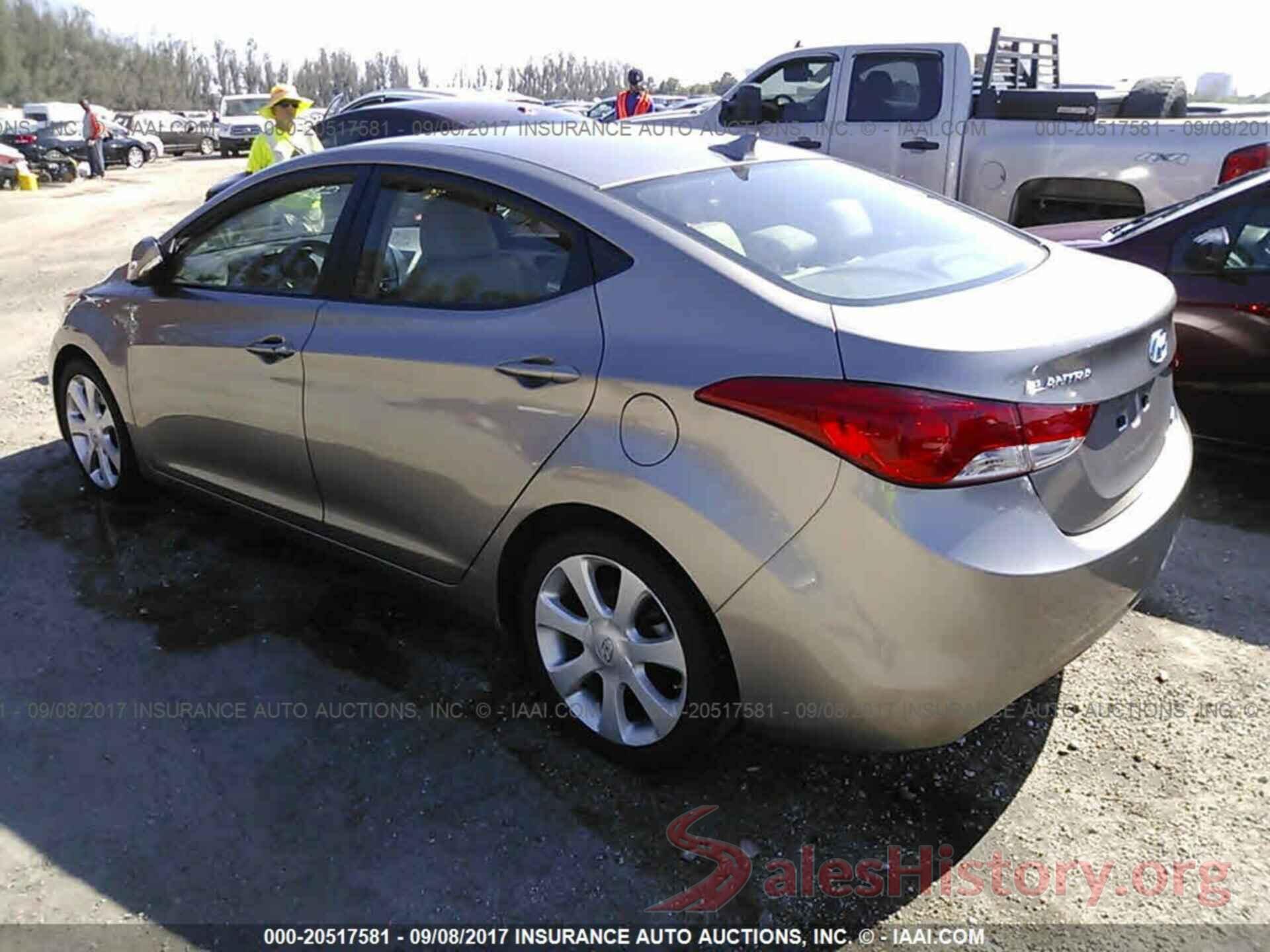 5NPDH4AE5DH200389 2013 Hyundai Elantra