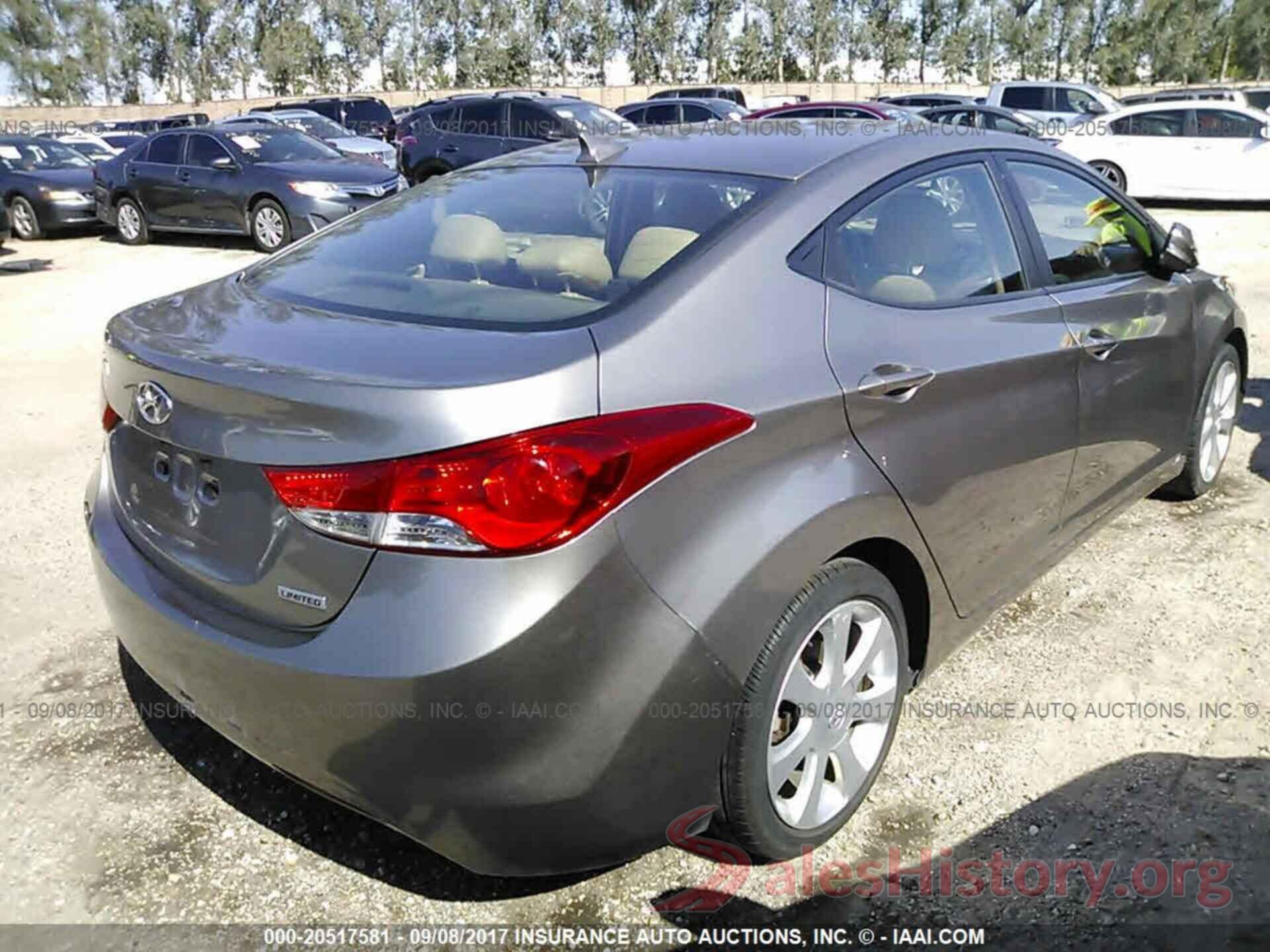 5NPDH4AE5DH200389 2013 Hyundai Elantra