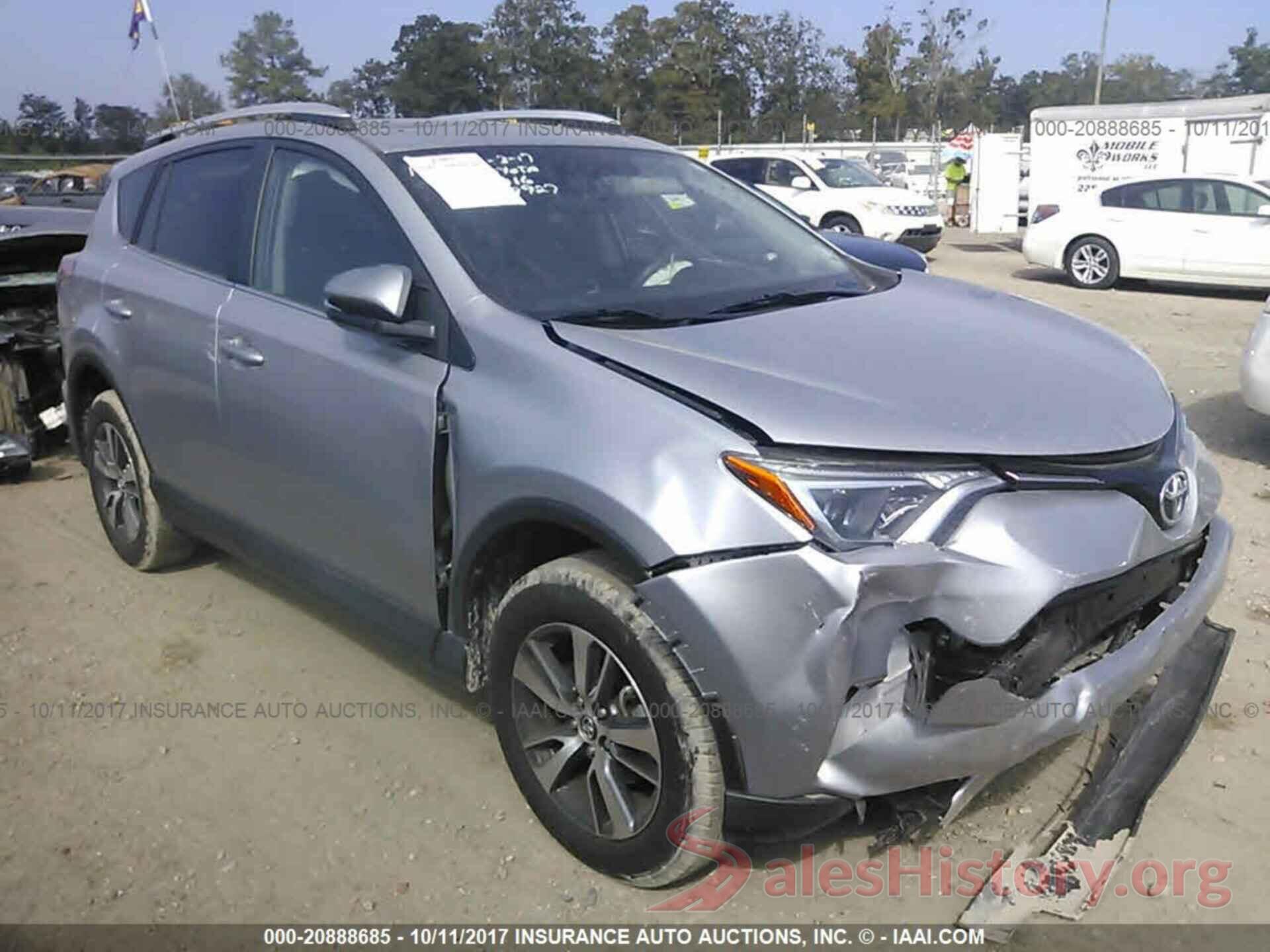 2T3RFREV7GW439927 2016 Toyota Rav4