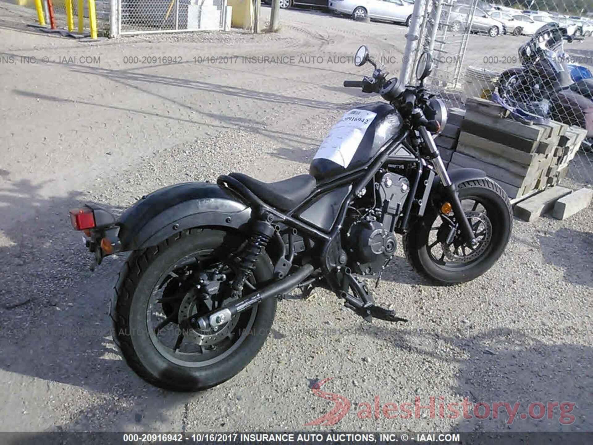 MLHPC5609H5000407 2017 Honda Cmx500