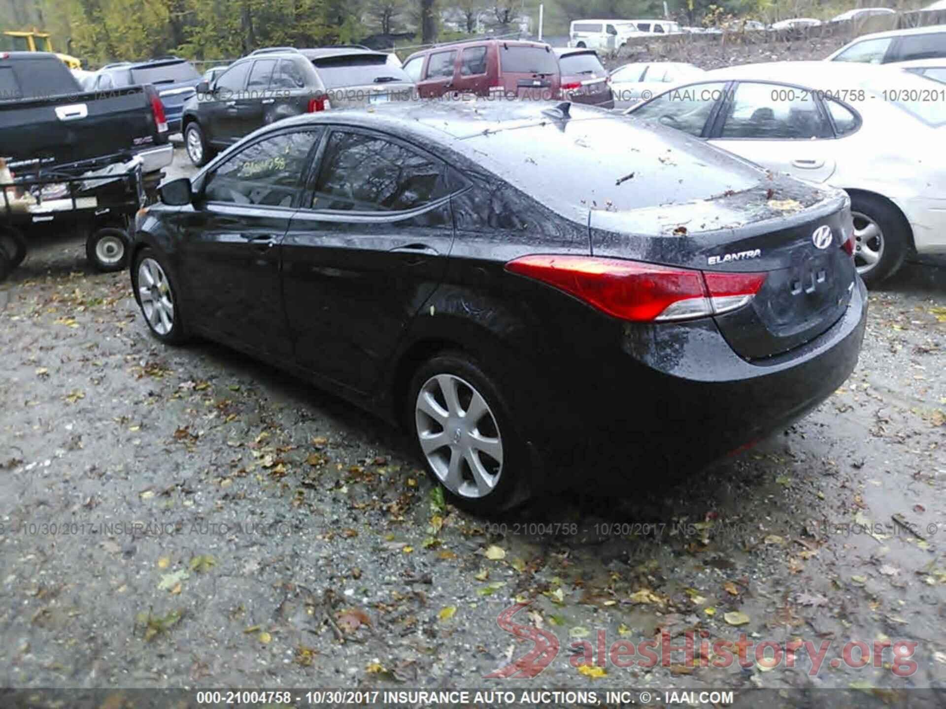 5NPDH4AE6DH208890 2013 Hyundai Elantra