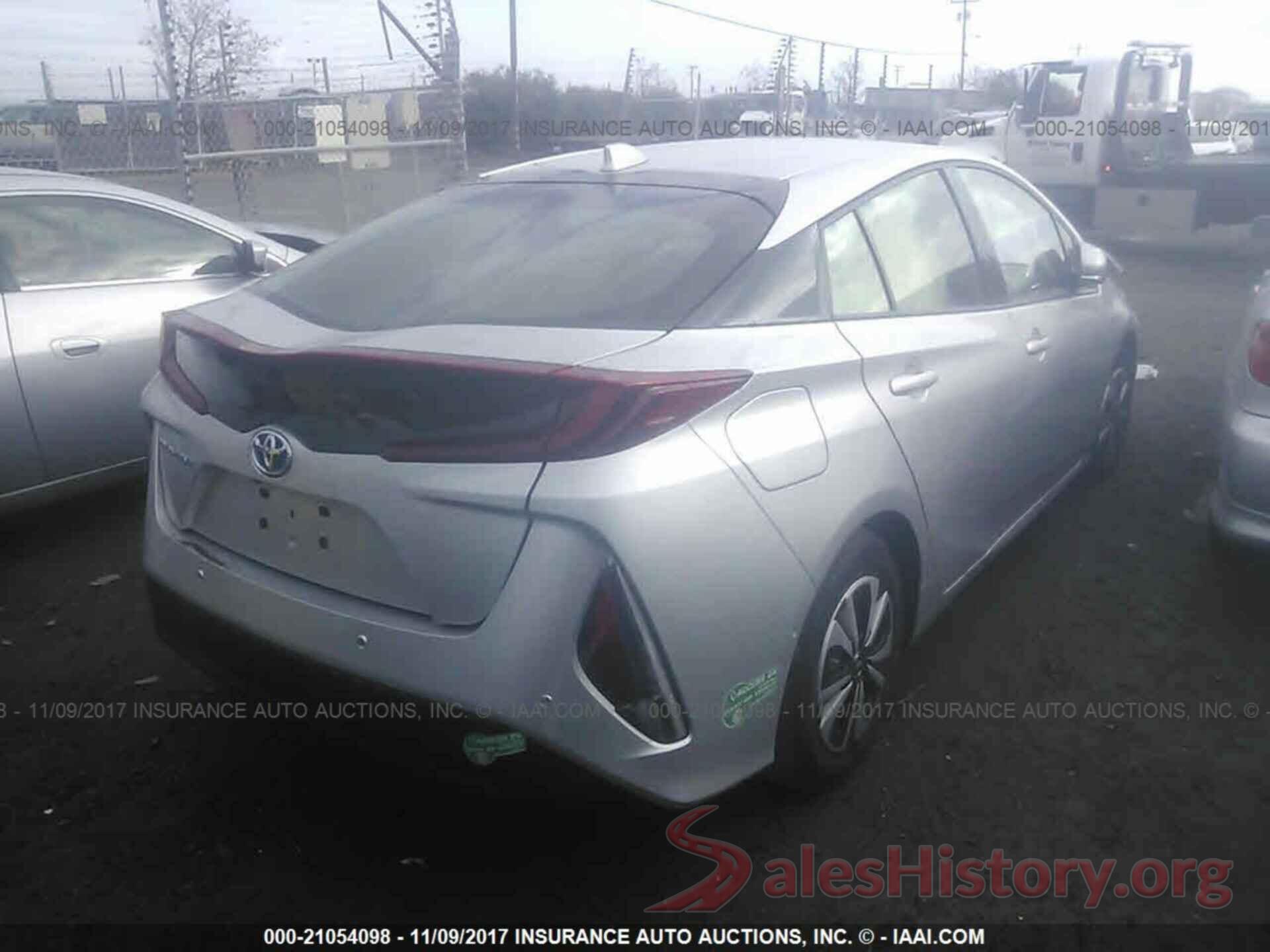 JTDKARFPXH3003724 2017 Toyota Prius