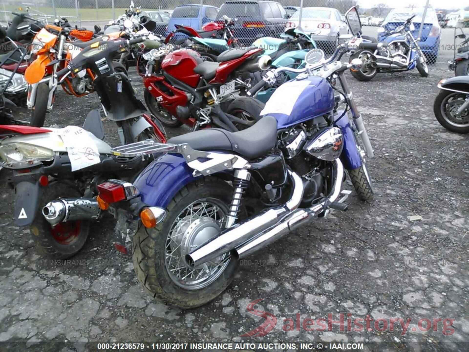 JH2RC5885BK000399 2011 Honda Vt750