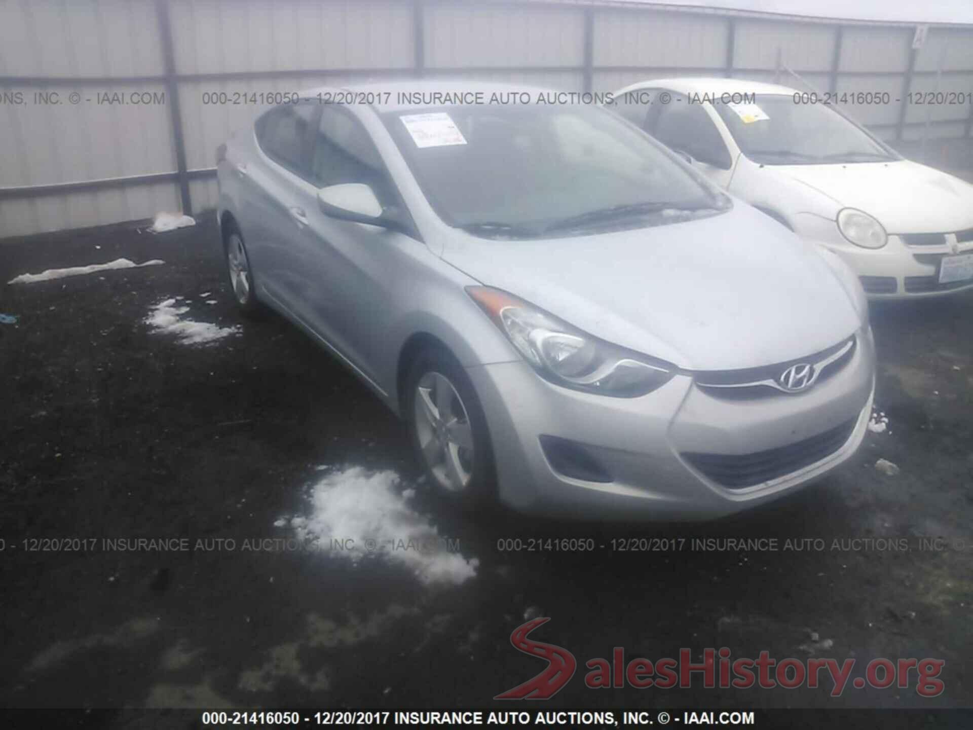 5NPDH4AE3DH370556 2013 Hyundai Elantra