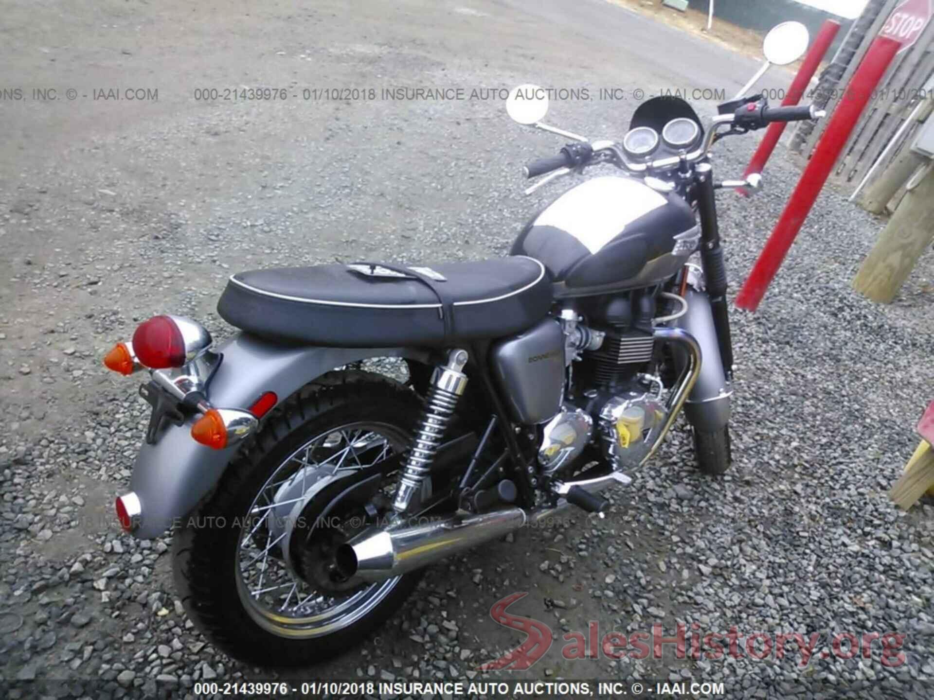 SMT910K19CT514900 2012 Triumph motorcycle Bonneville