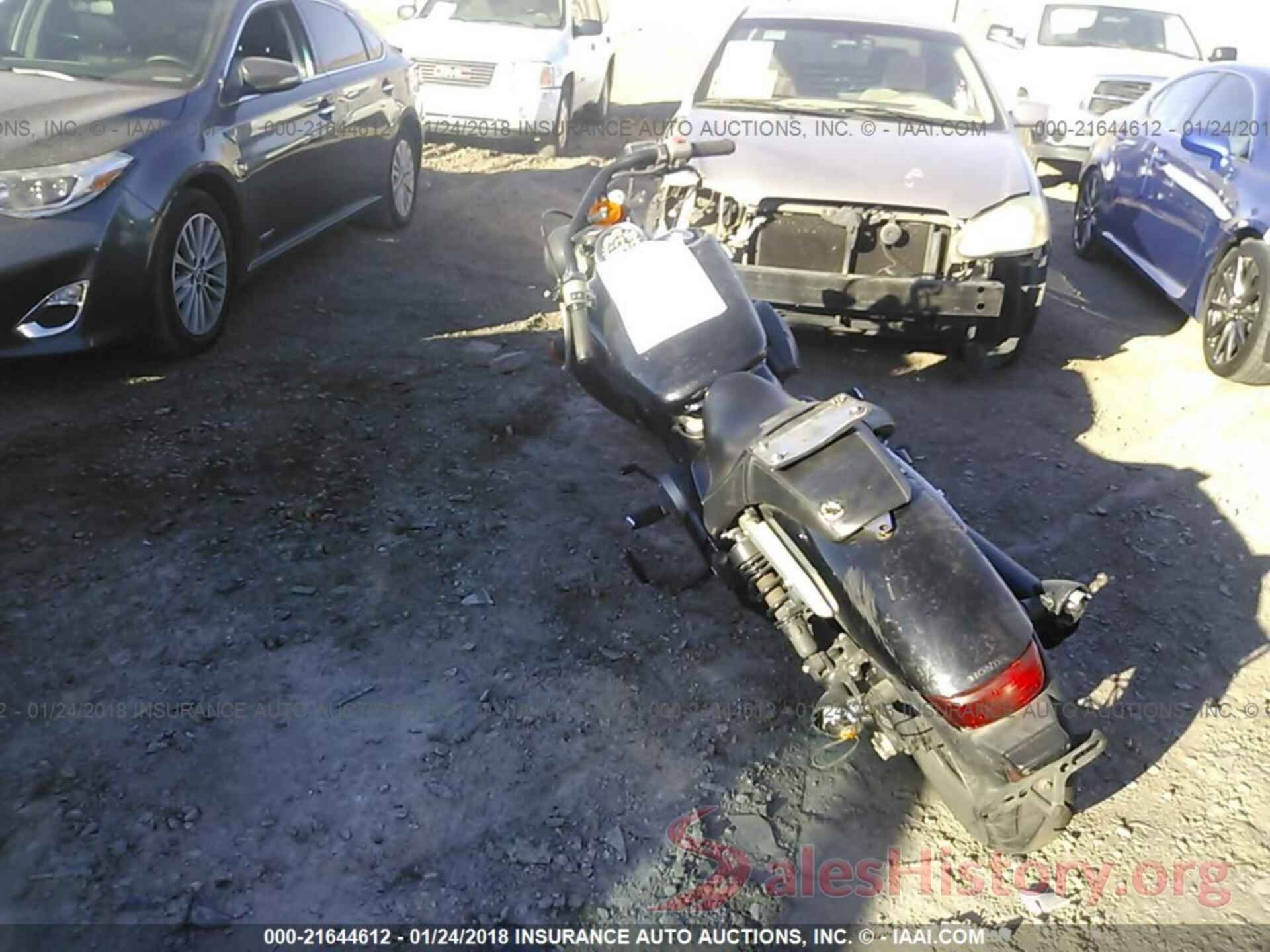 JH2RC5379BK100908 2011 Honda Vt750