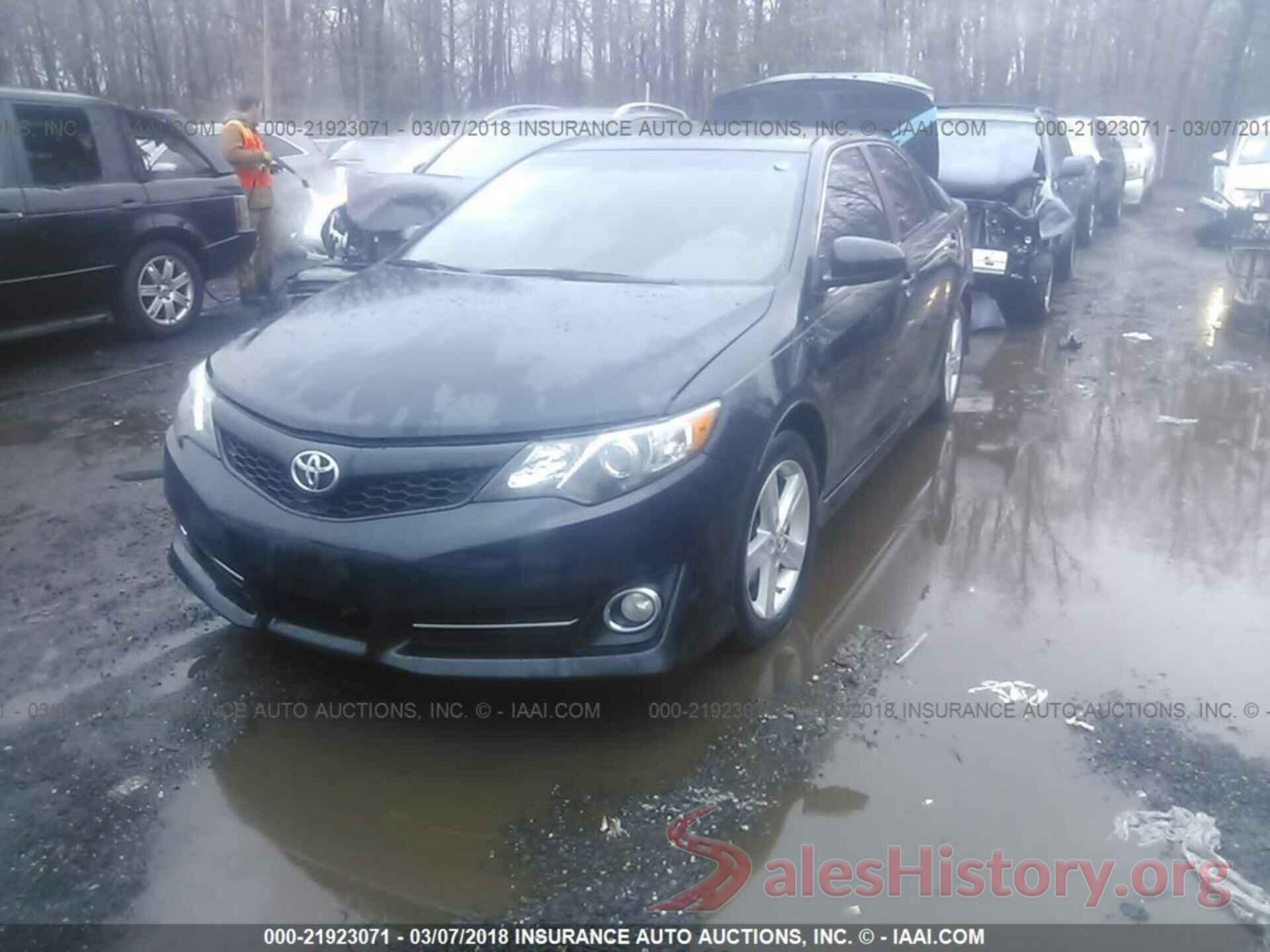 4T1BF1FKXEU387058 2014 Toyota Camry