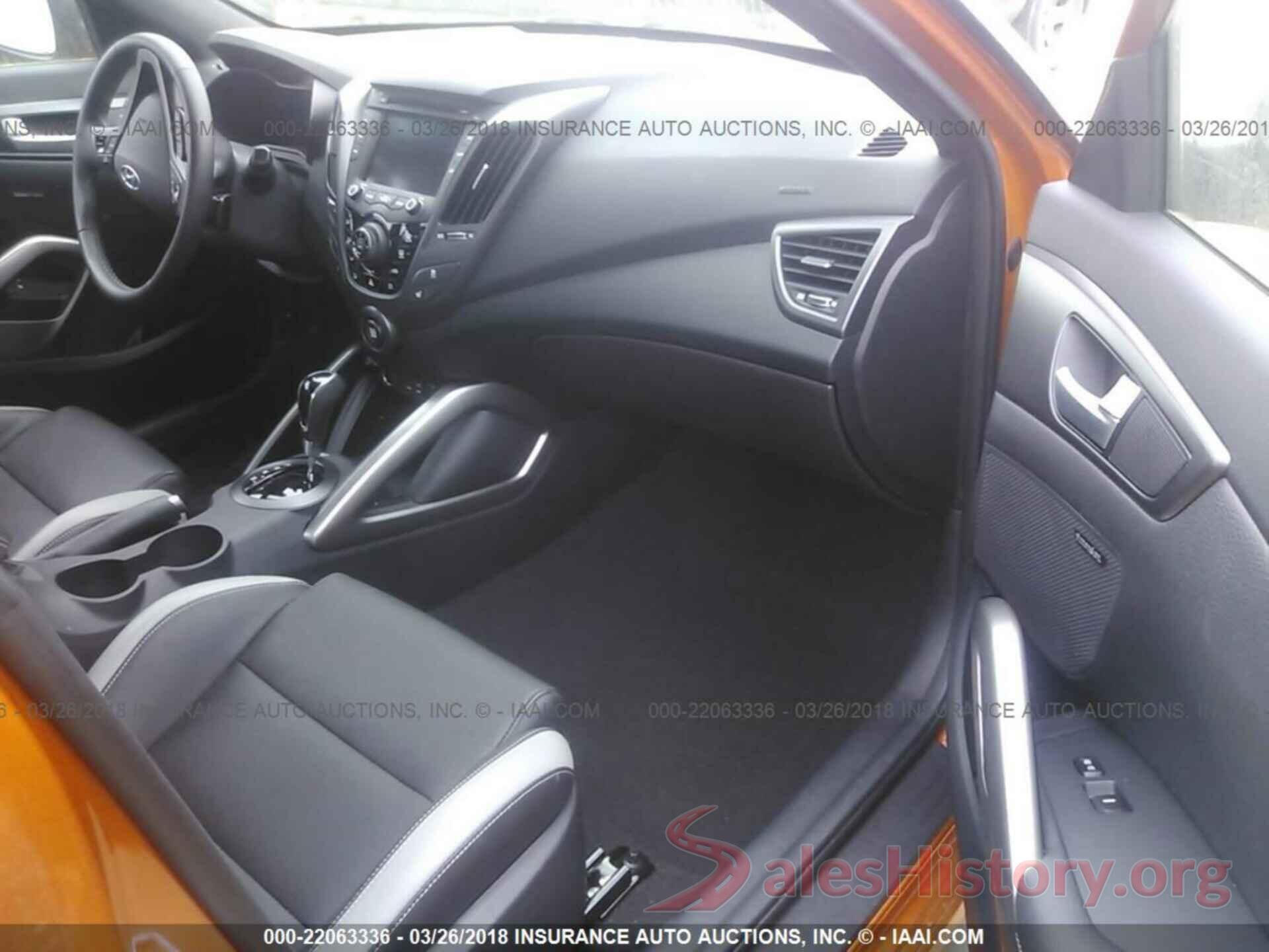 KMHTC6AE5GU302545 2016 Hyundai Veloster