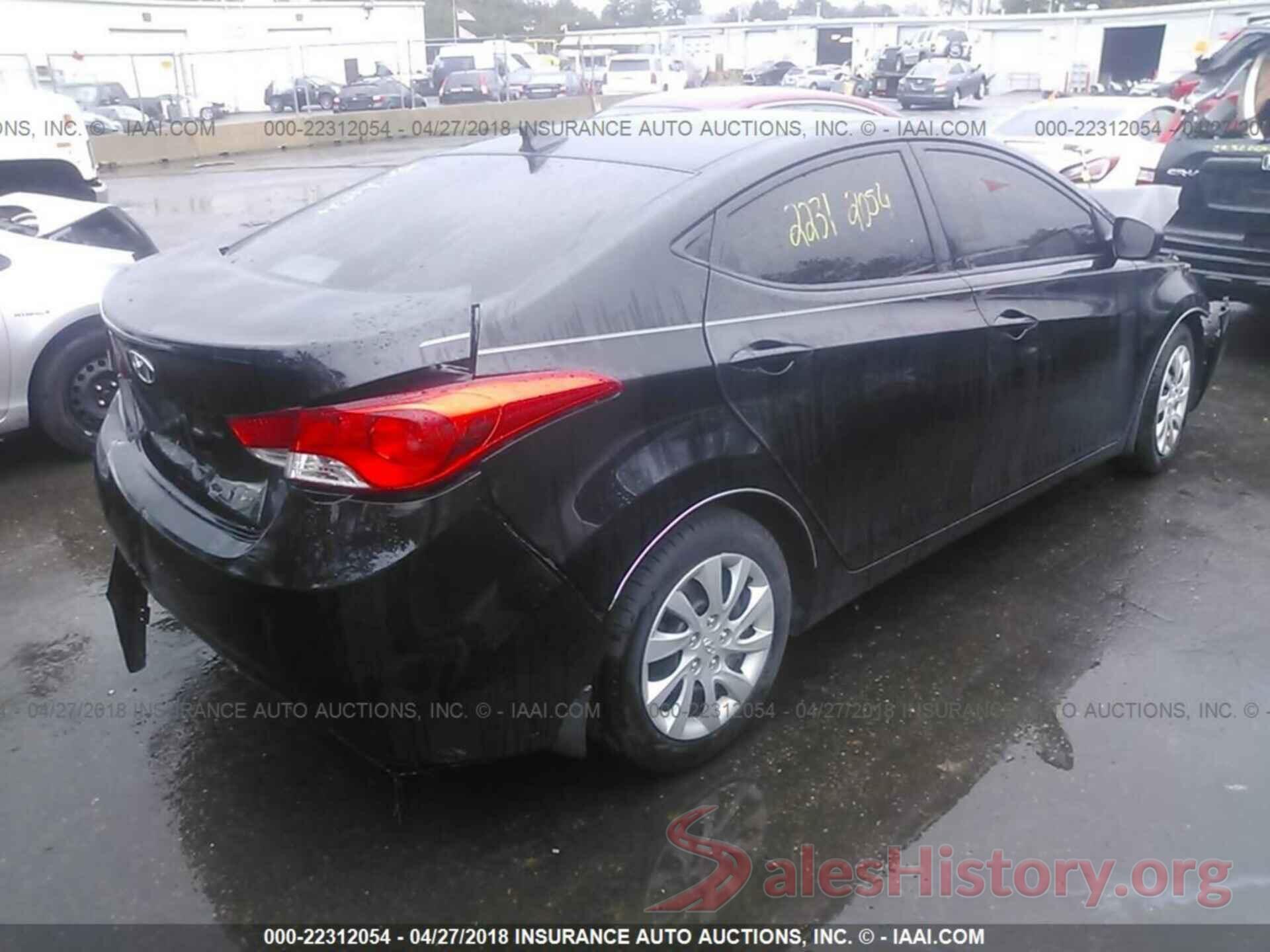 5NPDH4AE9DH210729 2013 Hyundai Elantra