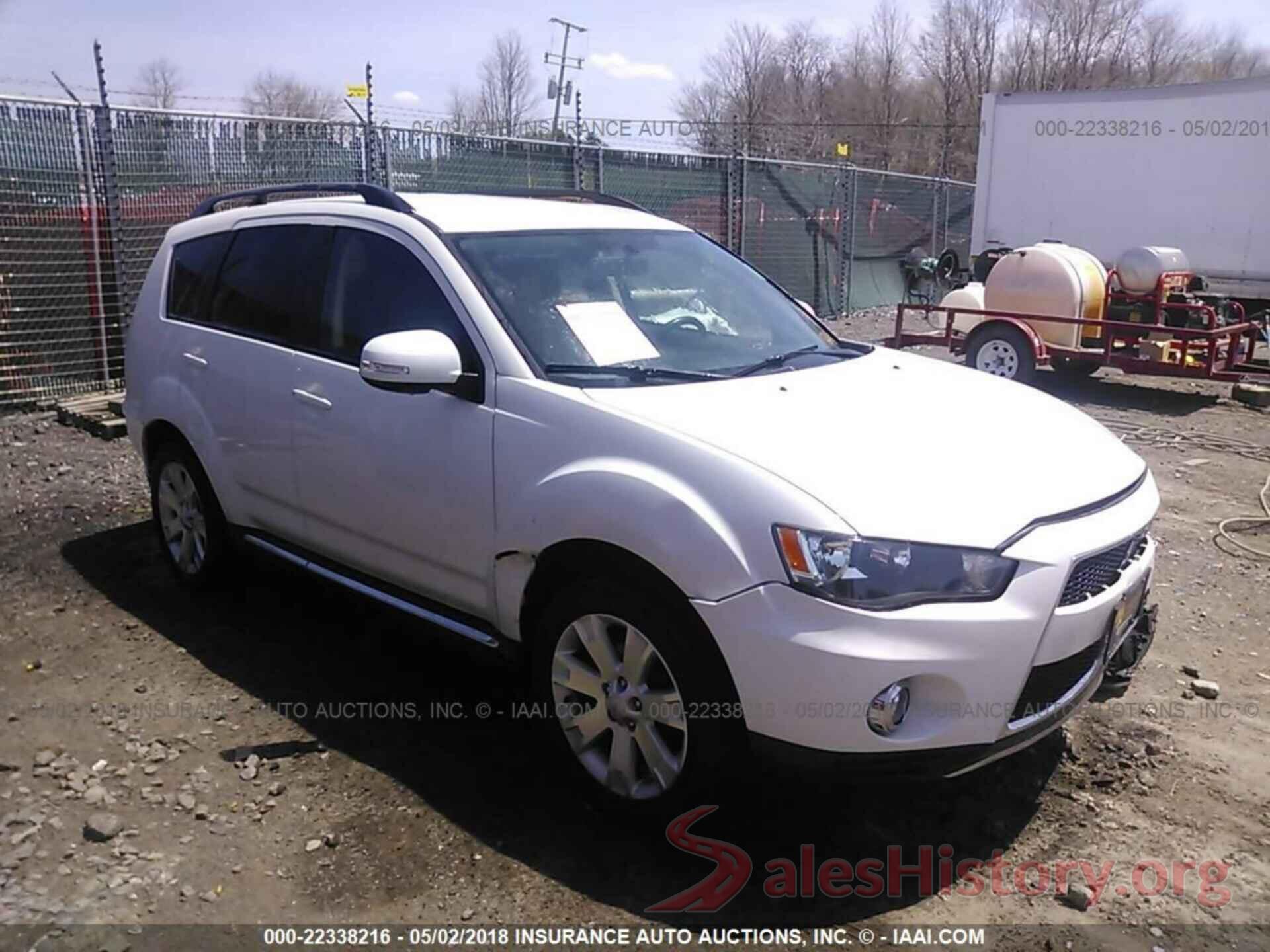 JA4JT3AW8DU021011 2013 Mitsubishi Outlander