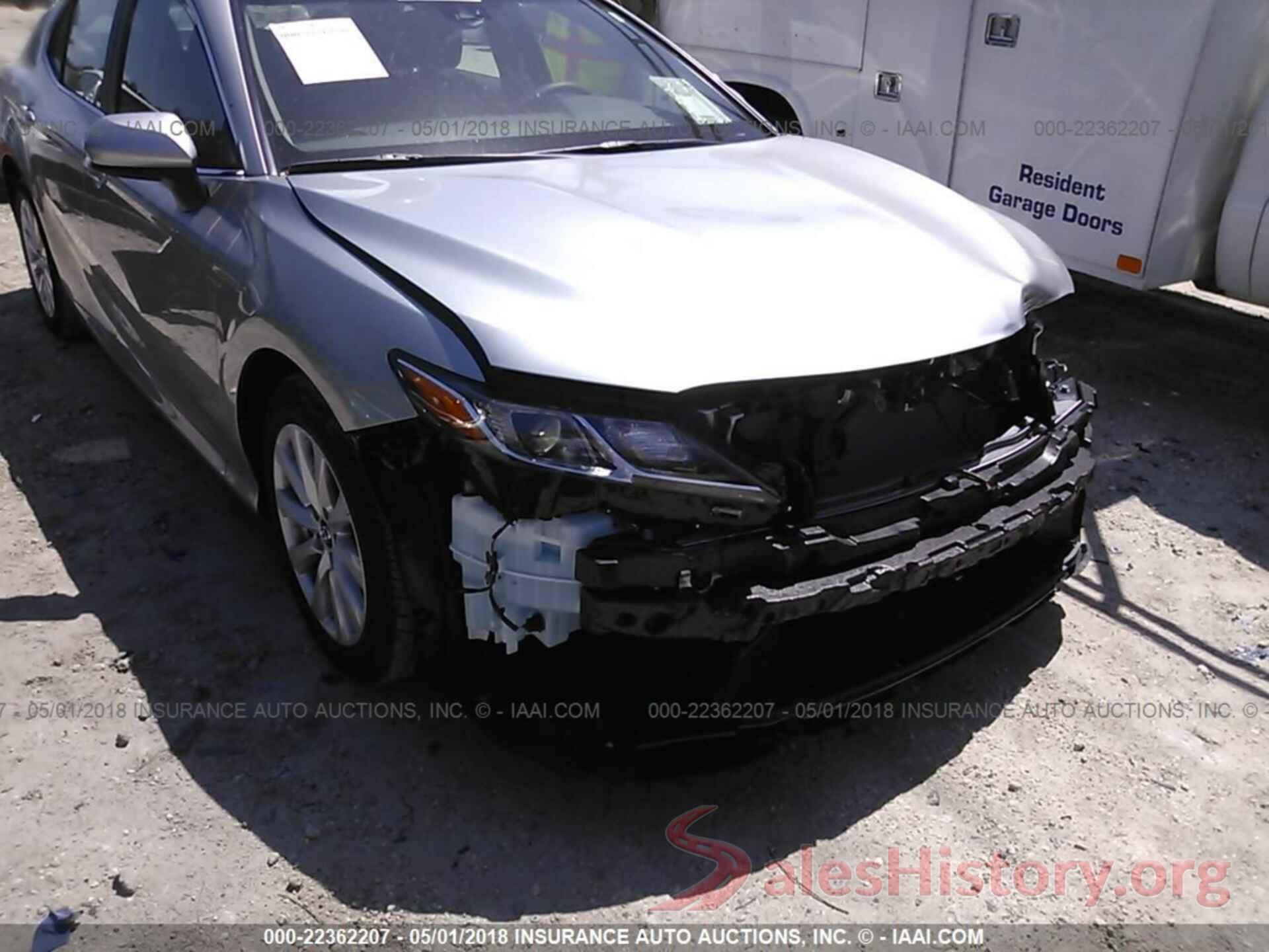 4T1B11HK8JU084284 2018 Toyota Camry