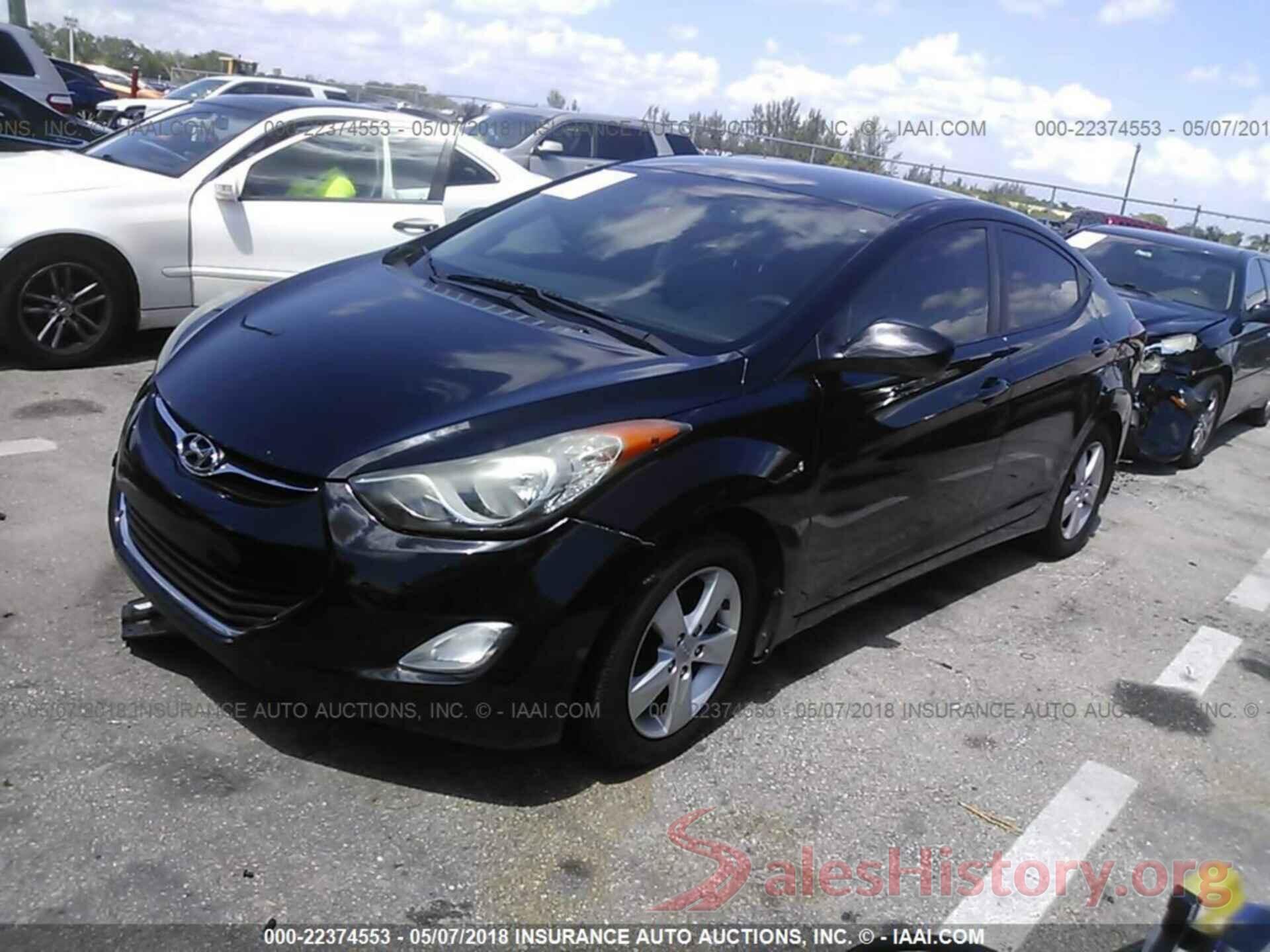 KMHDH4AE2CU401733 2012 Hyundai Elantra