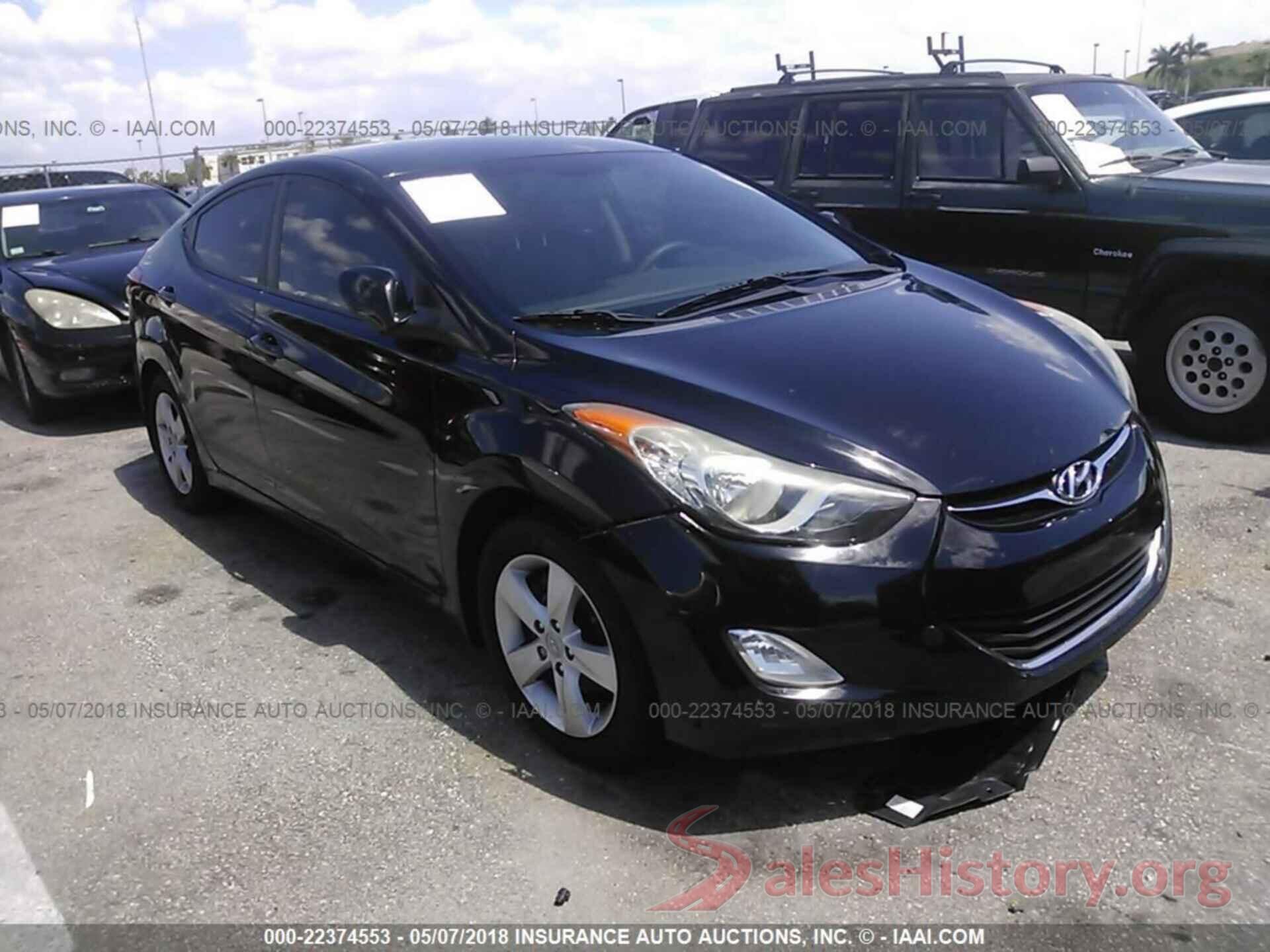 KMHDH4AE2CU401733 2012 Hyundai Elantra