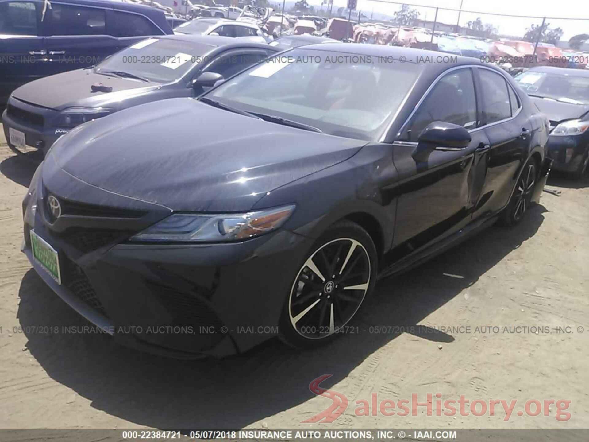 4T1B61HK9JU071268 2018 Toyota Camry