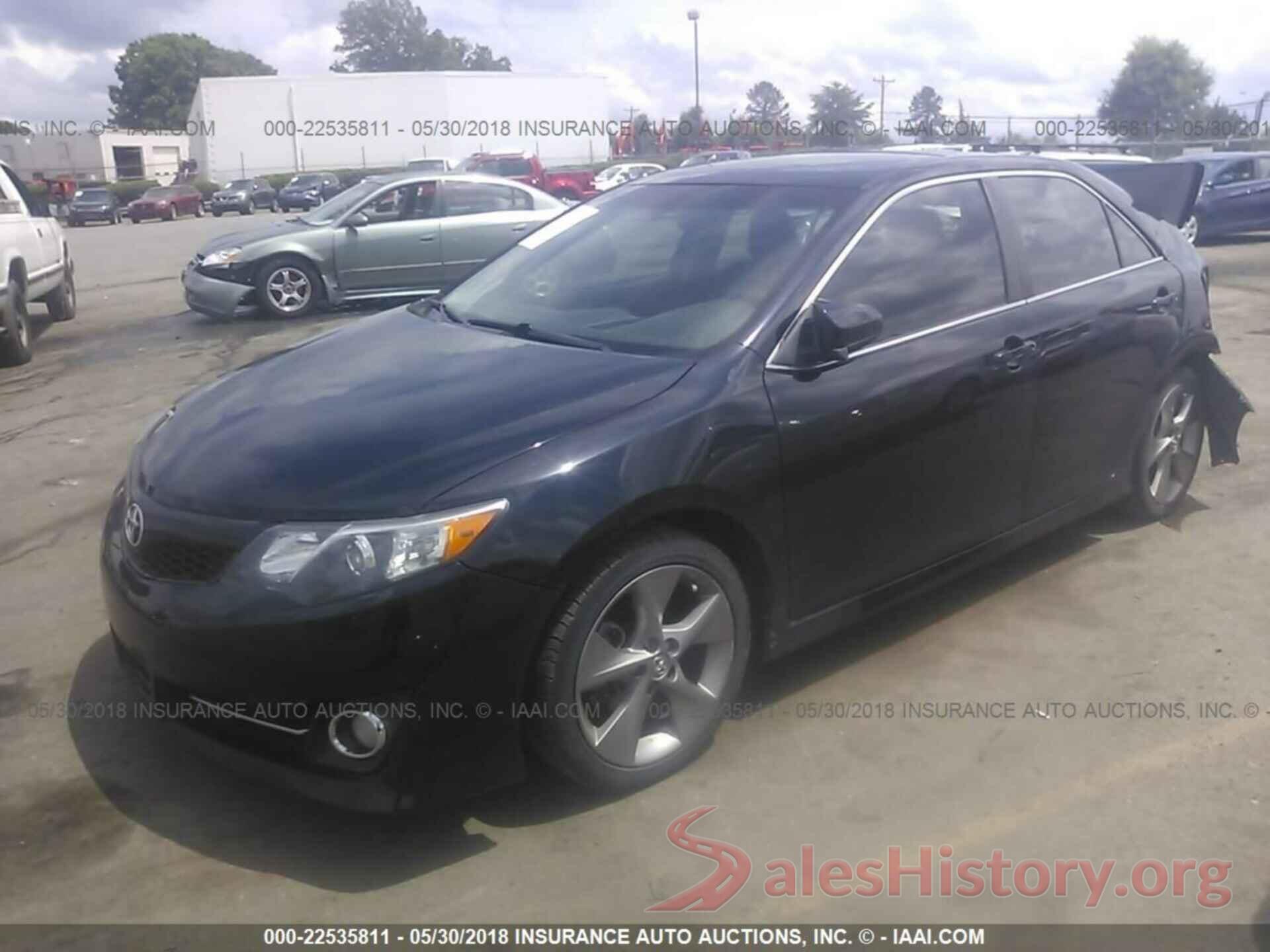 4T1BF1FK1EU330425 2014 Toyota Camry