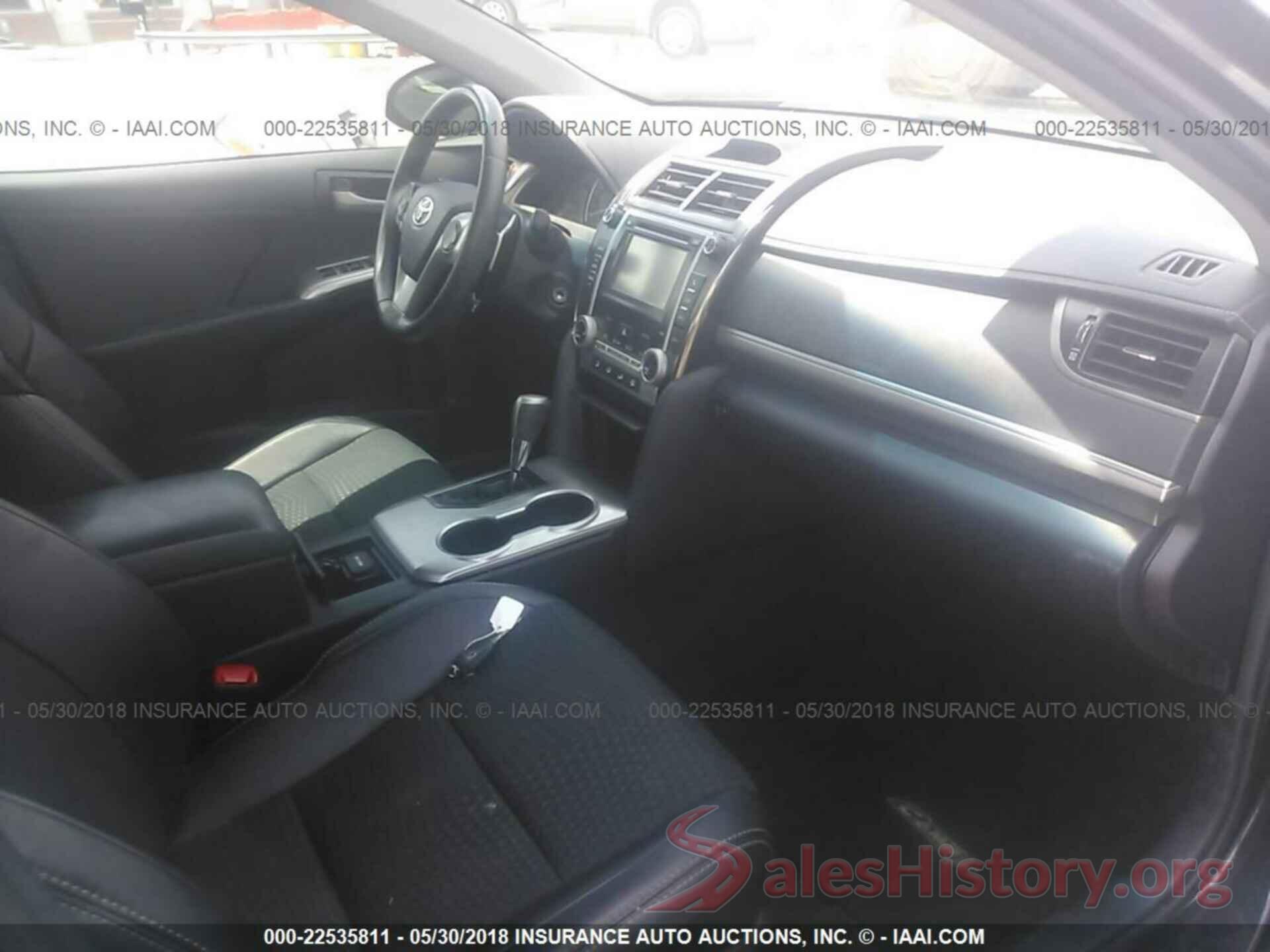 4T1BF1FK1EU330425 2014 Toyota Camry