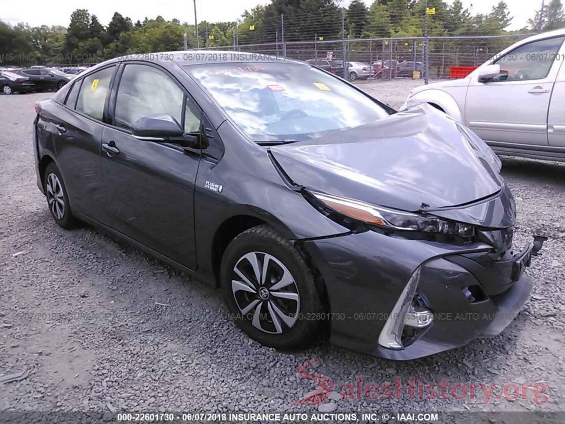 JTDKARFP1H3033324 2017 Toyota Prius