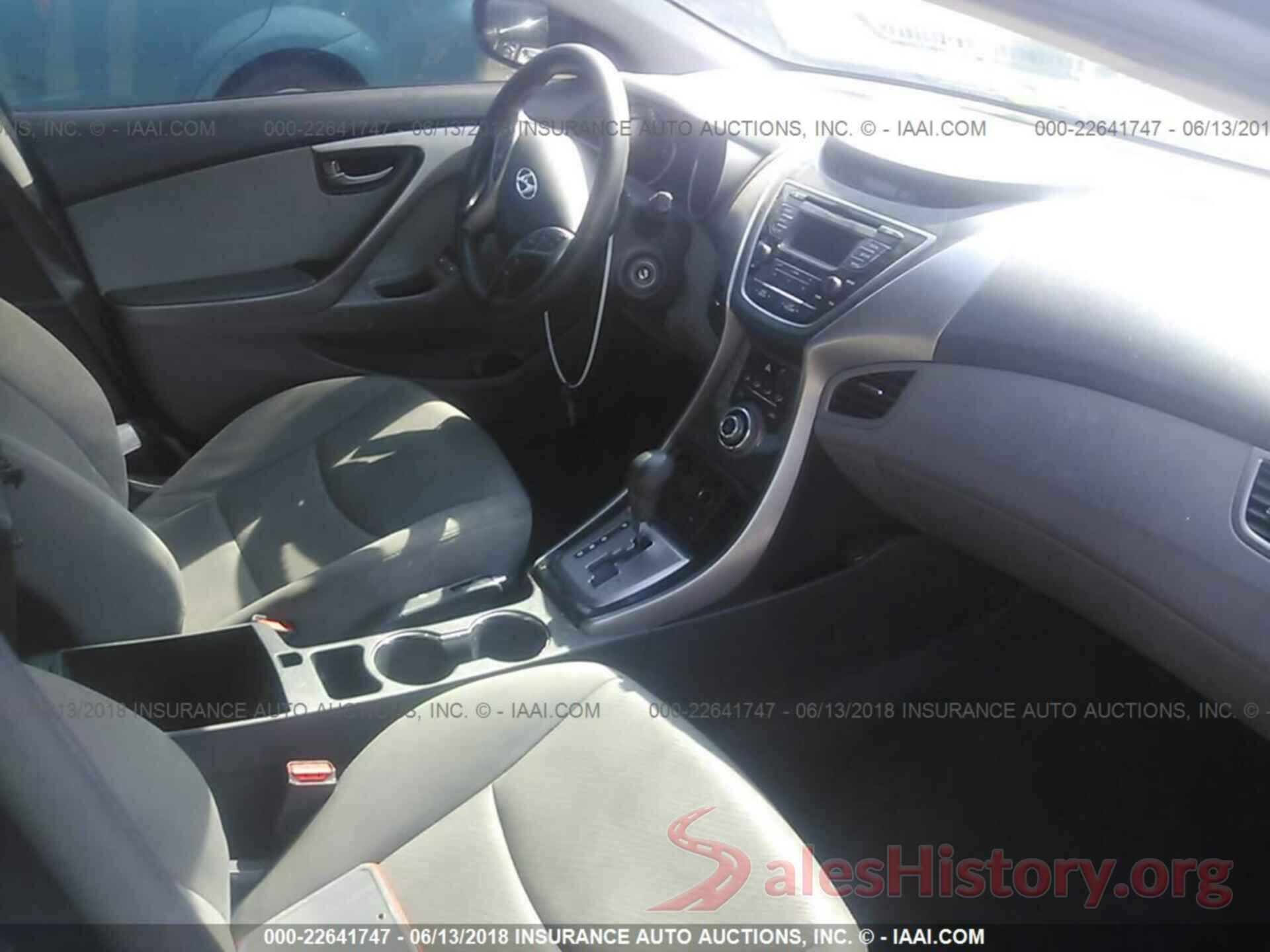 KMHDH4AE8DU887126 2013 Hyundai Elantra