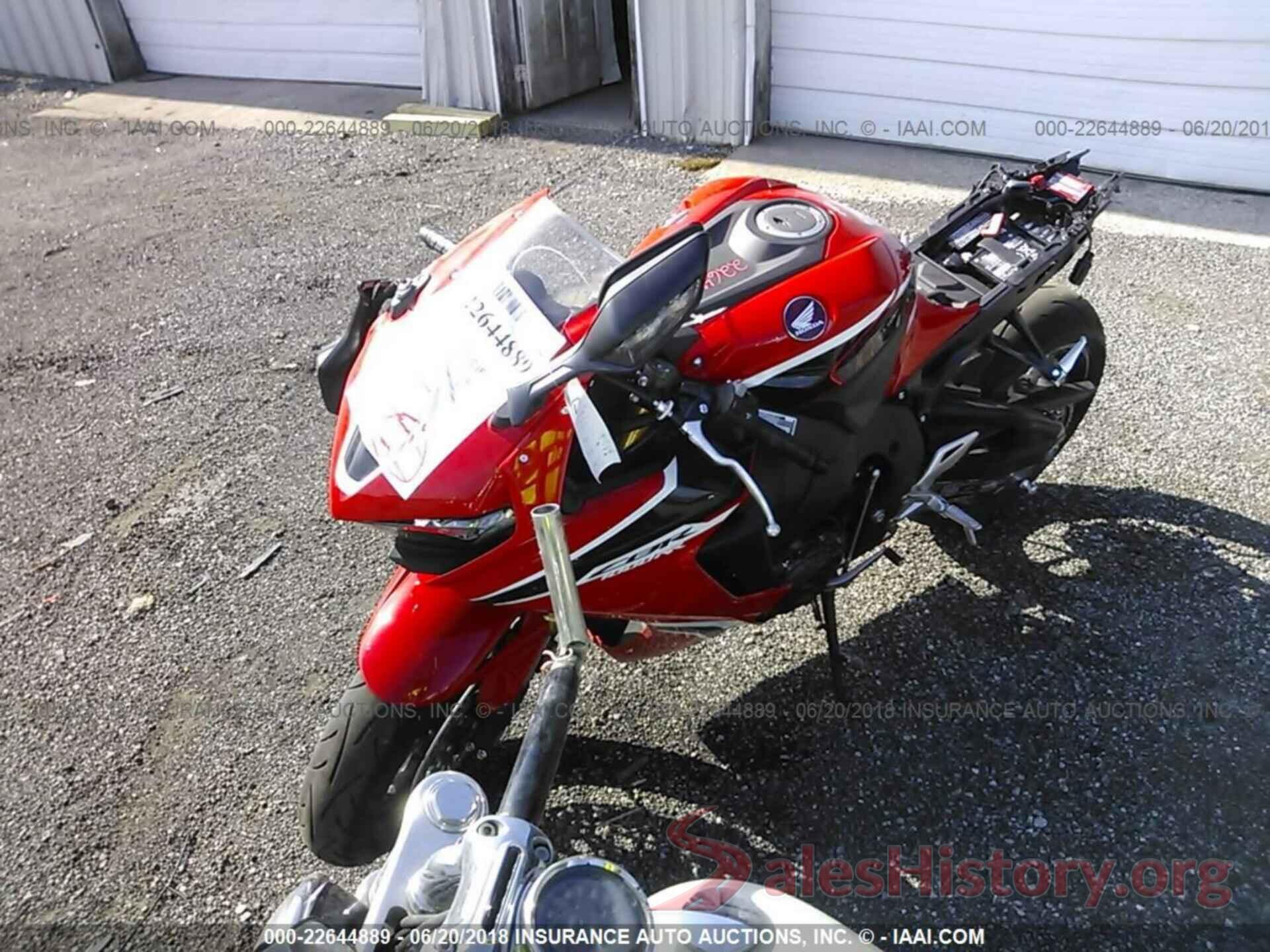 JH2SC7709HK000844 2017 Honda Cbr1000