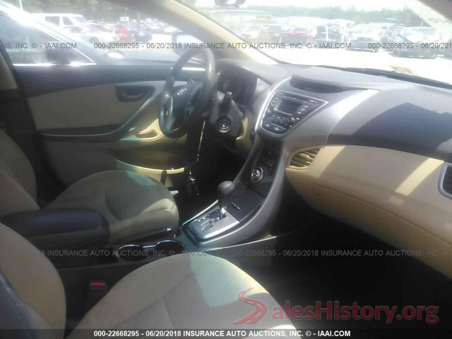 5NPDH4AE2DH326208 2013 Hyundai Elantra