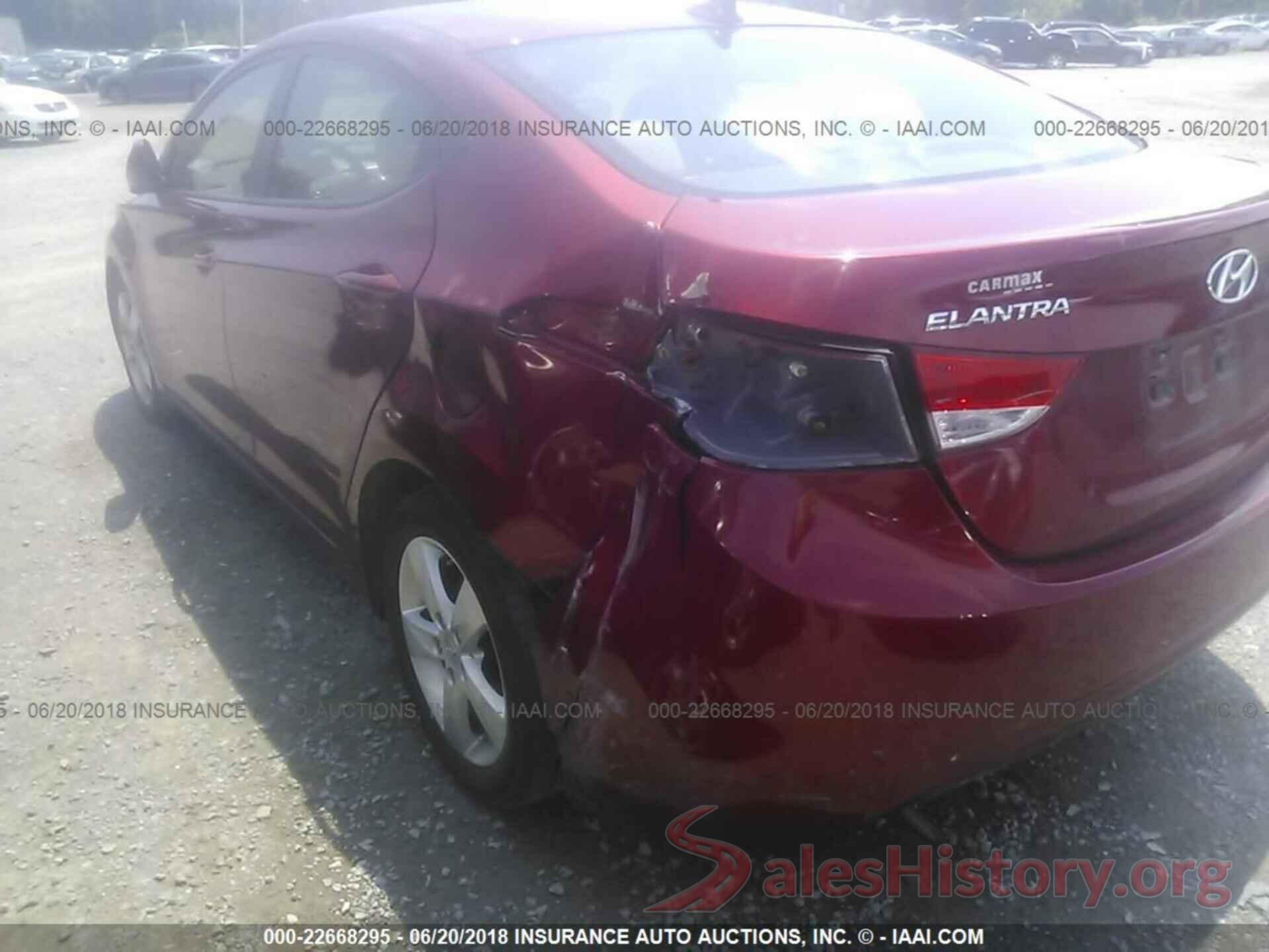 5NPDH4AE2DH326208 2013 Hyundai Elantra