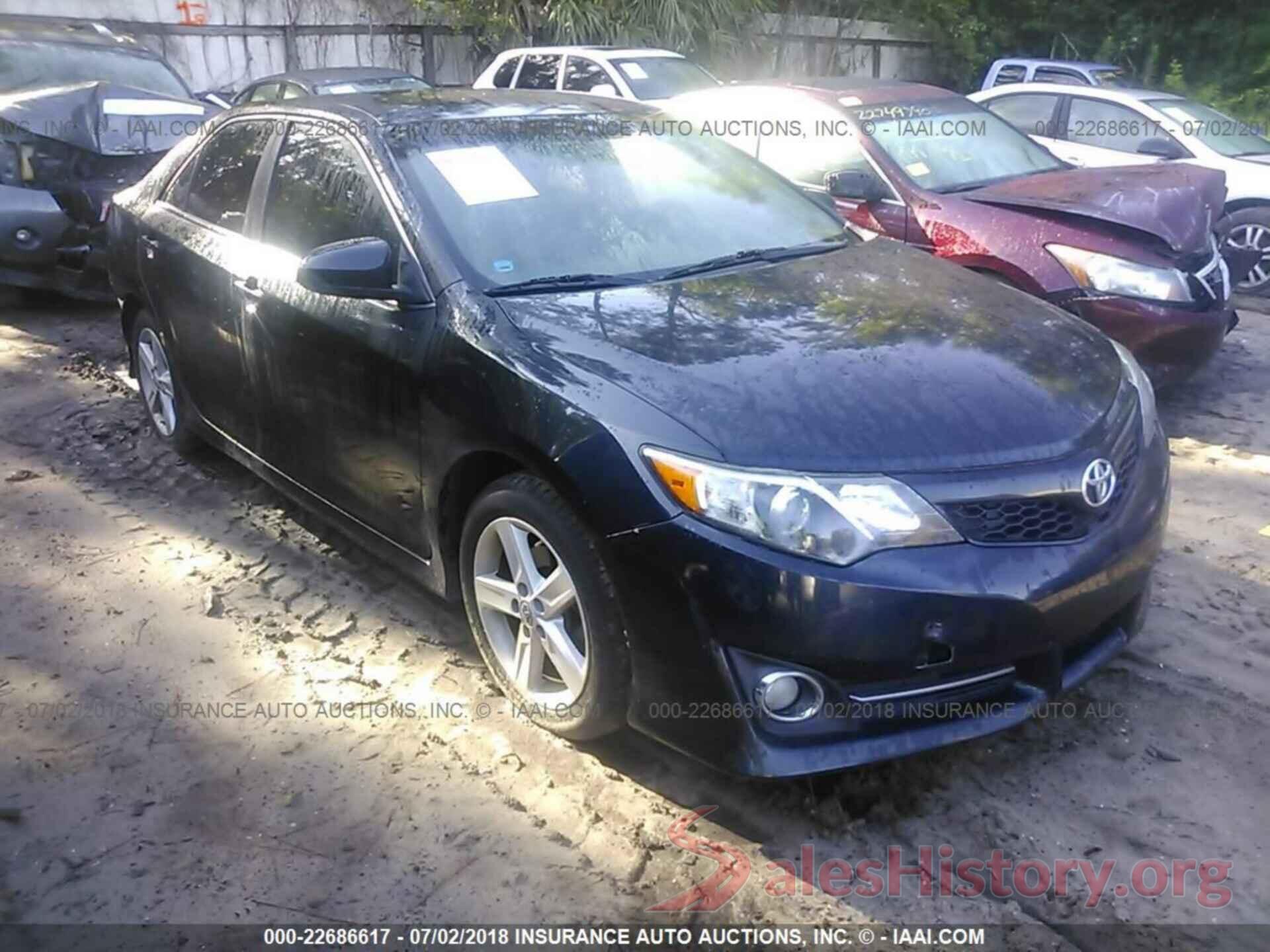 4T1BF1FK2CU139643 2012 Toyota Camry