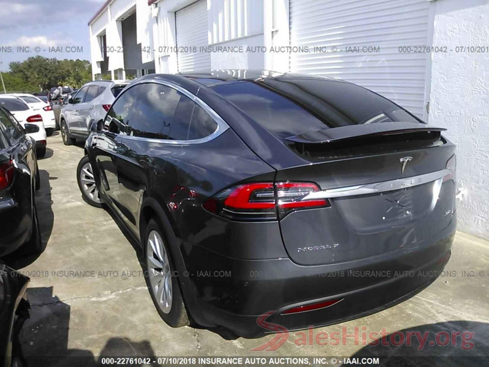 5YJXCBE23HF065045 2017 Tesla Model x