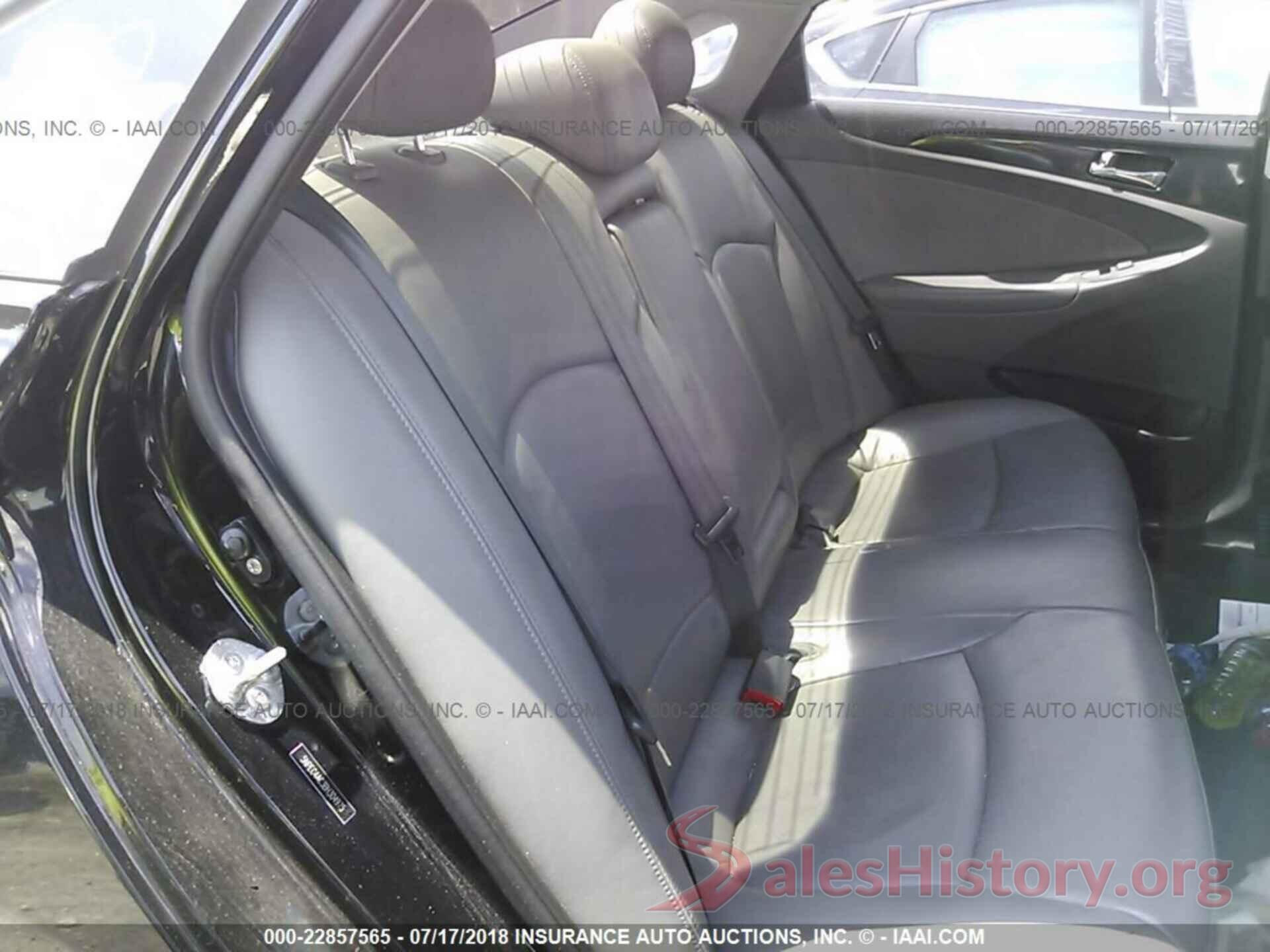 5NPEC4AC3BH304975 2011 Hyundai Sonata