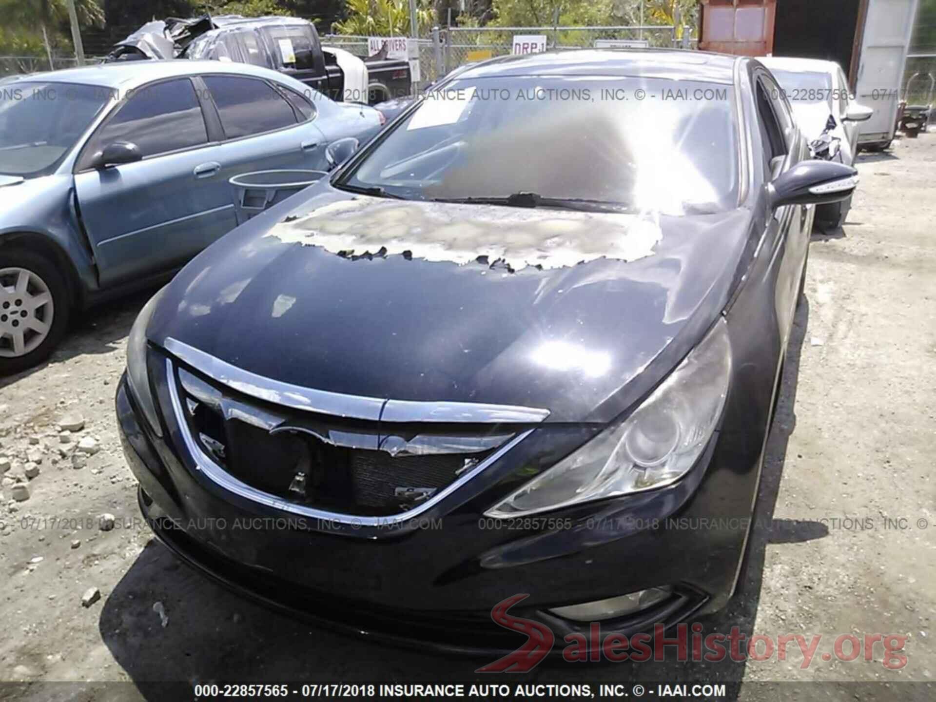 5NPEC4AC3BH304975 2011 Hyundai Sonata