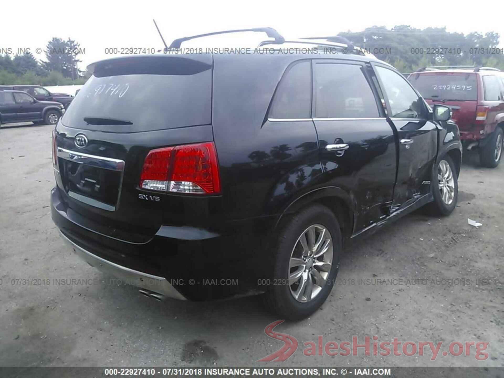 5XYKWDA22BG100774 2011 Kia Sorento