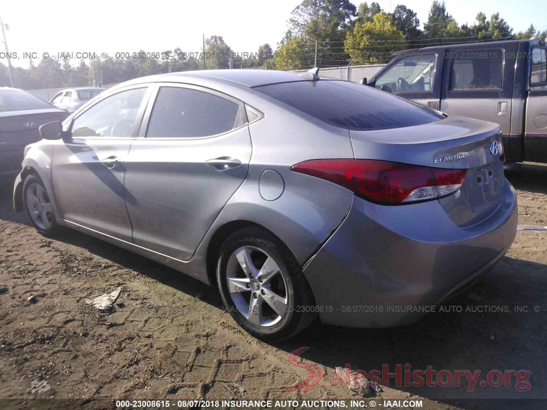 KMHDH4AE6DU927302 2013 Hyundai Elantra