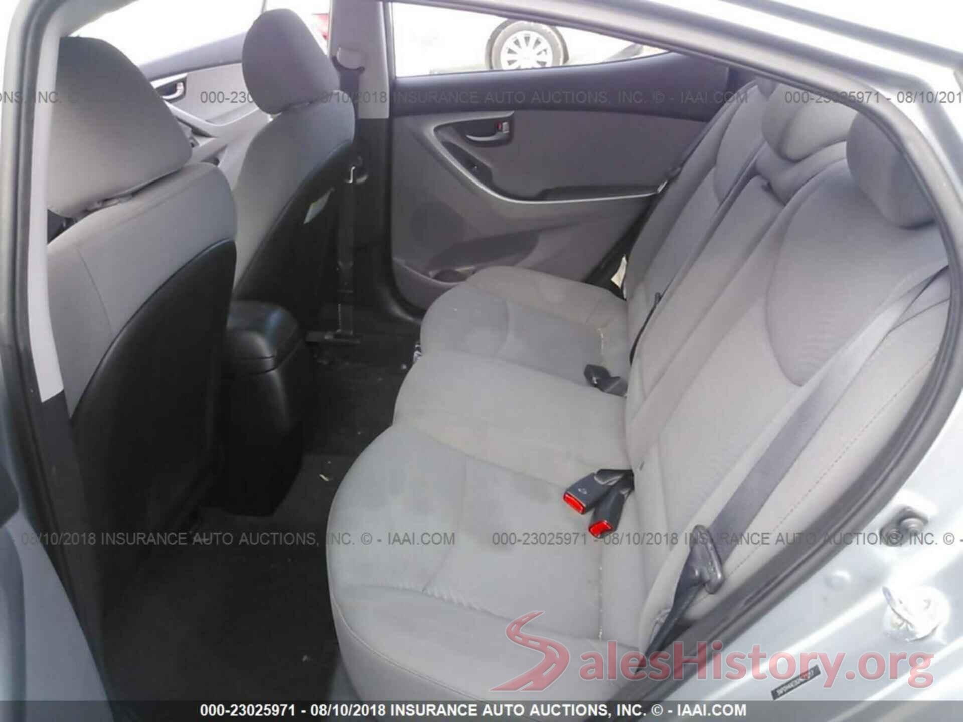 5NPDH4AE0GH673217 2016 Hyundai Elantra