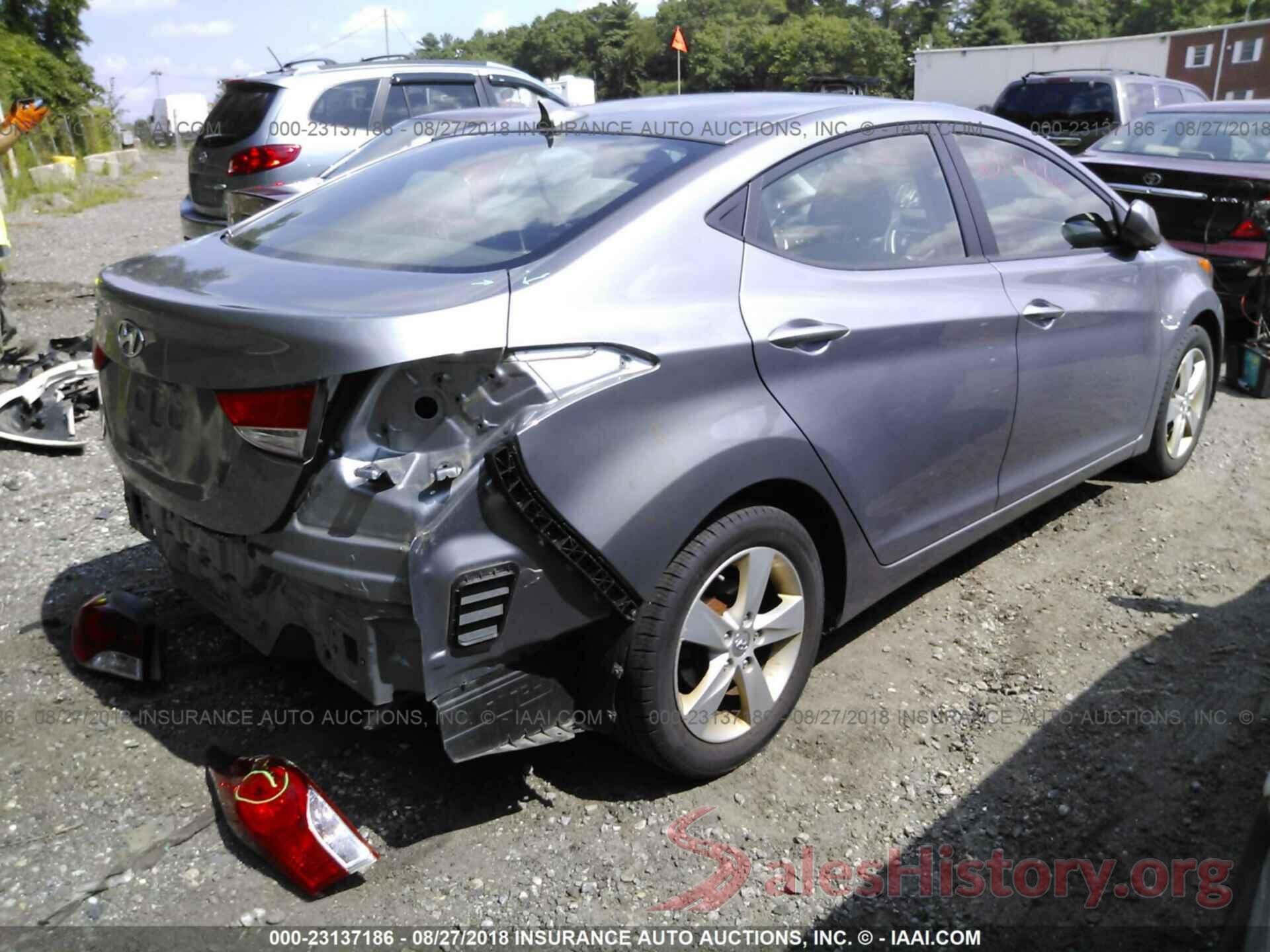 KMHDH4AE8CU422408 2012 Hyundai Elantra