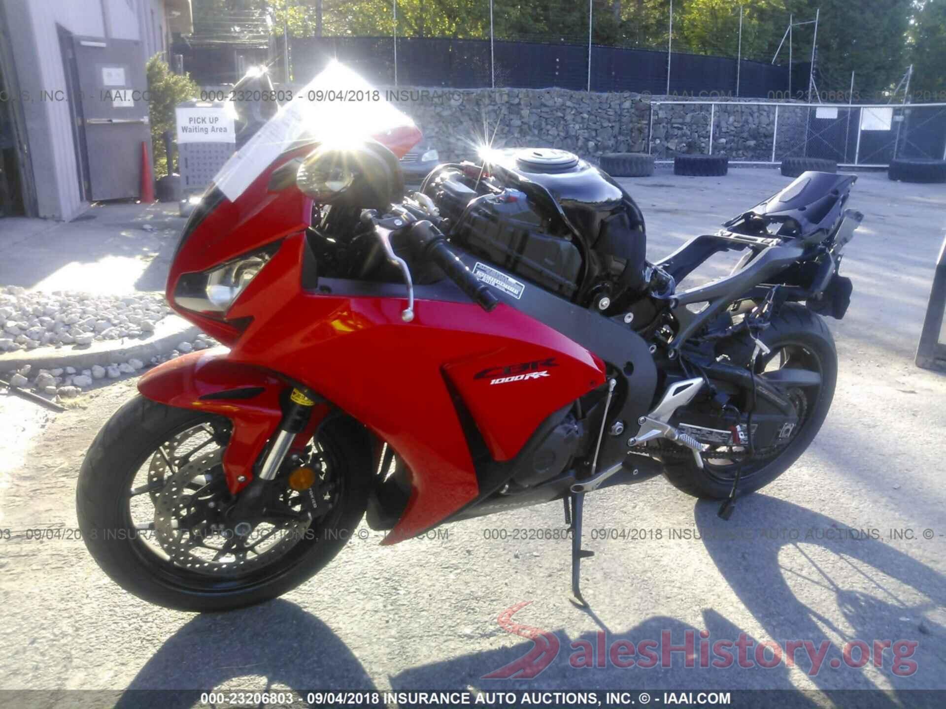 JH2SC5954FK700183 2015 Honda Cbr1000