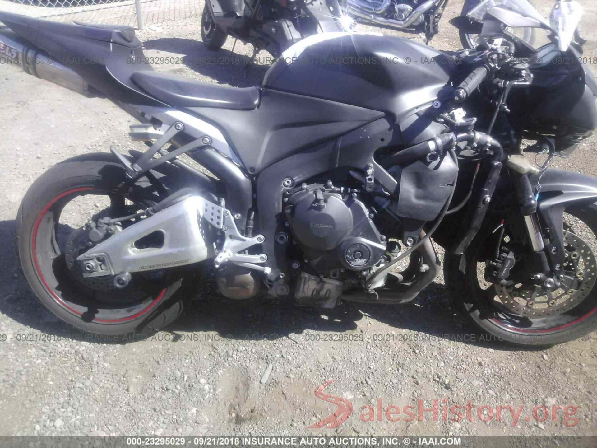 JH2PC4063BK400084 2011 HONDA CBR600