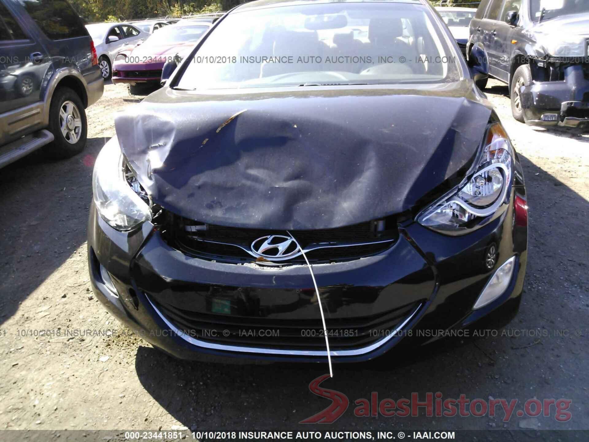 KMHDH4AE5DU589049 2013 Hyundai Elantra