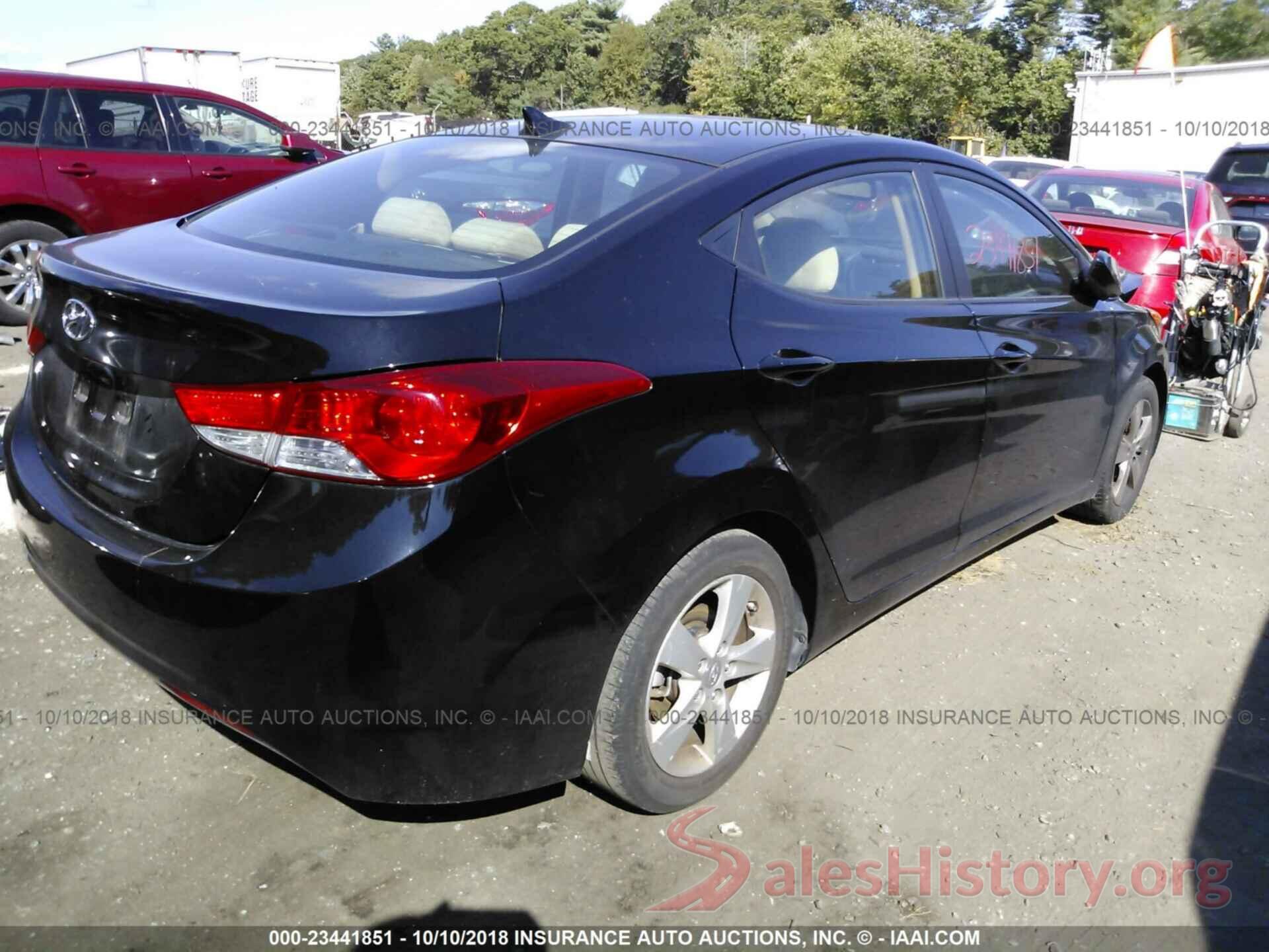 KMHDH4AE5DU589049 2013 Hyundai Elantra