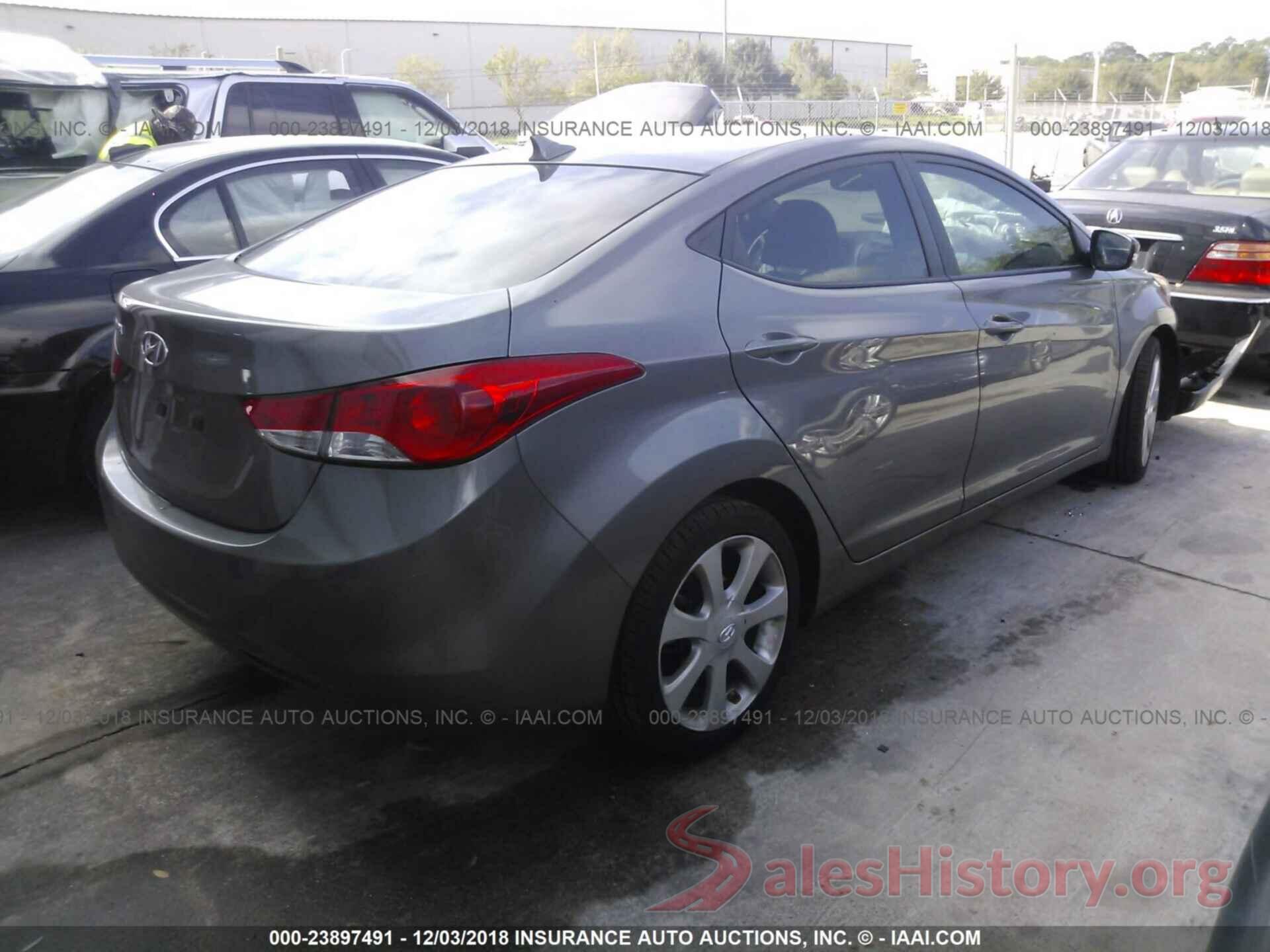 5NPDH4AE4DH340353 2013 HYUNDAI ELANTRA