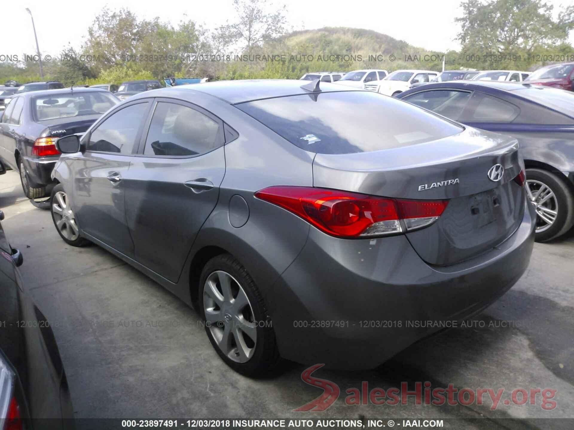 5NPDH4AE4DH340353 2013 HYUNDAI ELANTRA