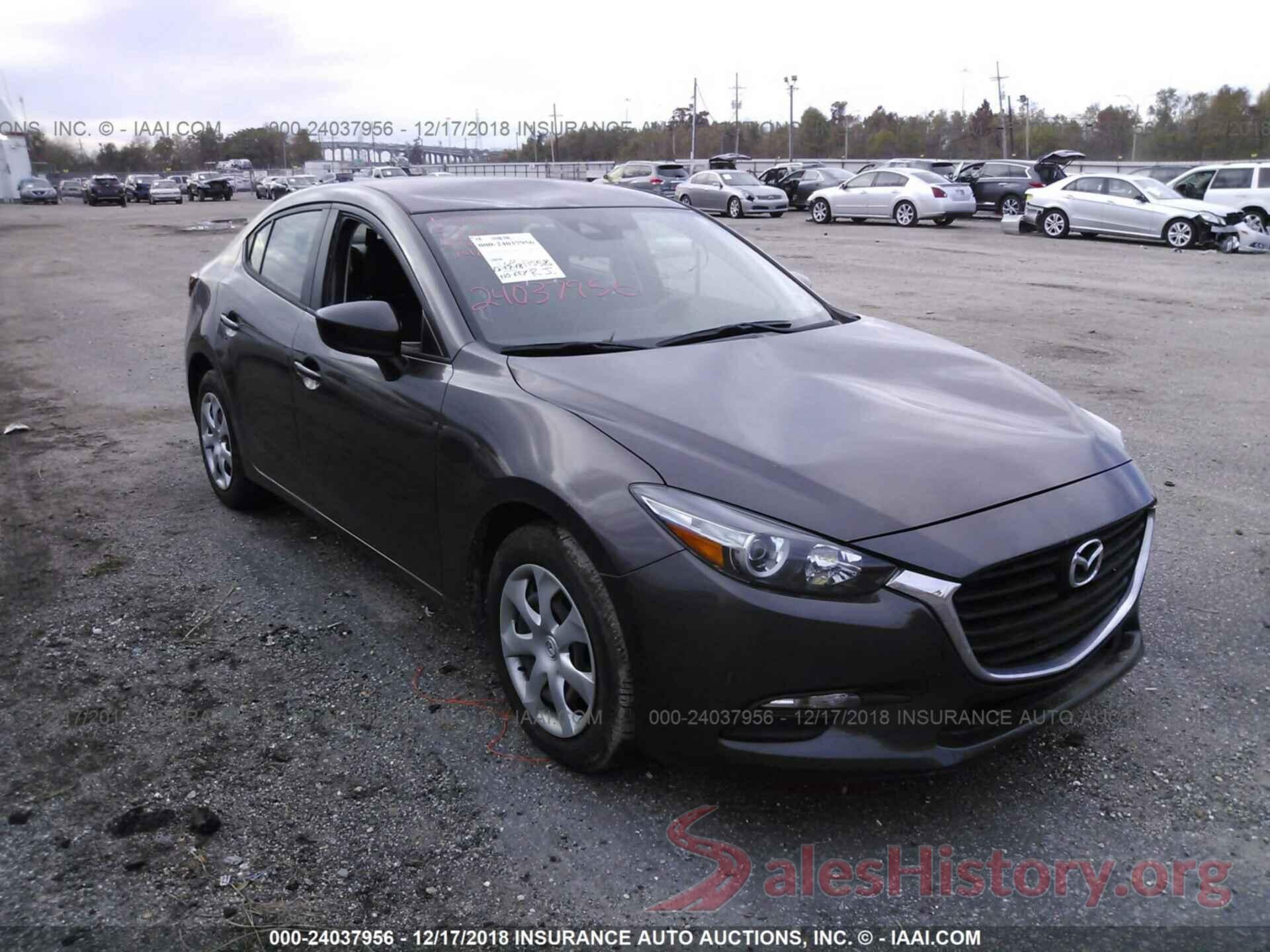 3MZBN1U75JM161124 2018 MAZDA 3