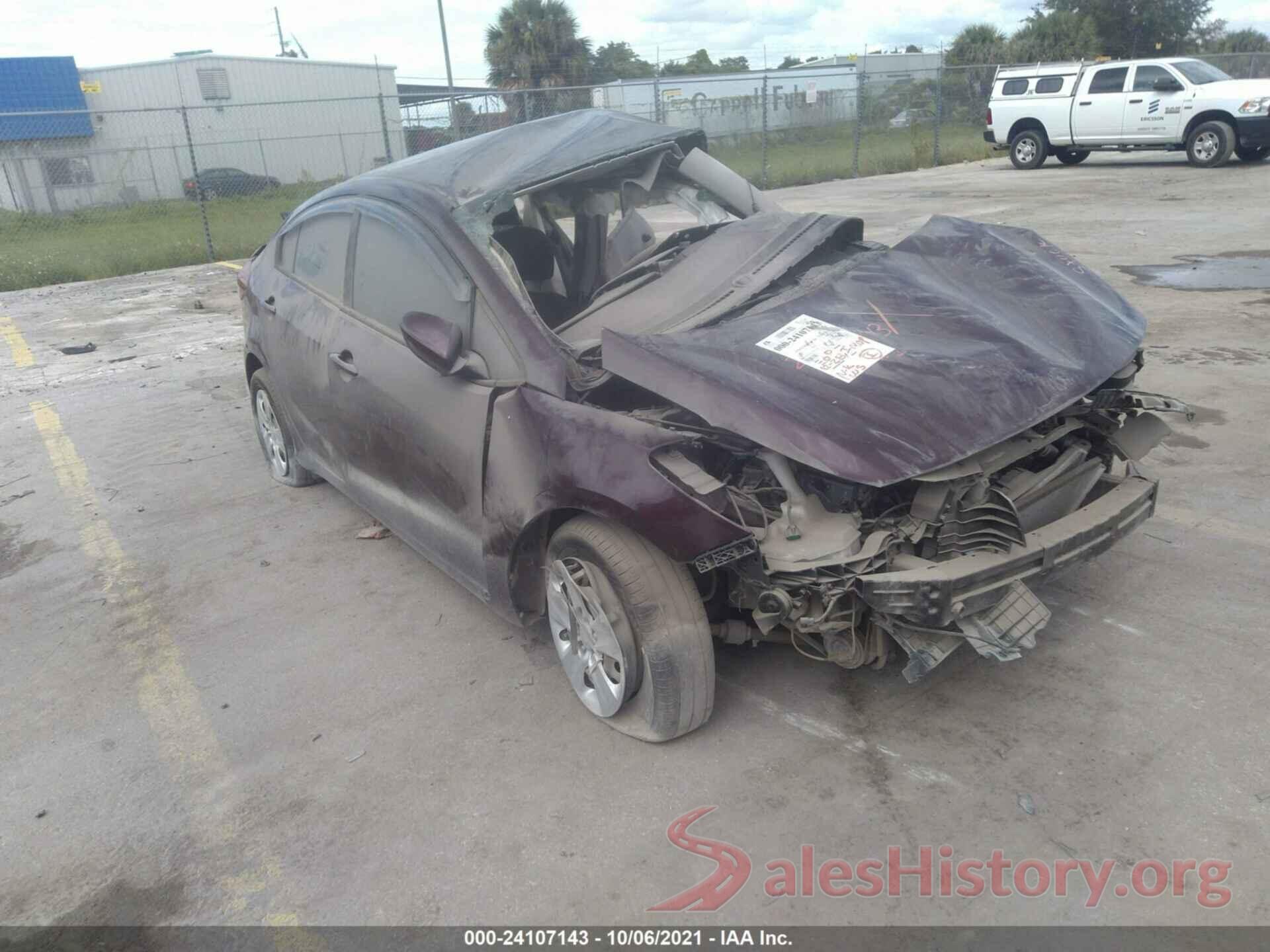 3KPFK4A72HE133501 2017 KIA FORTE