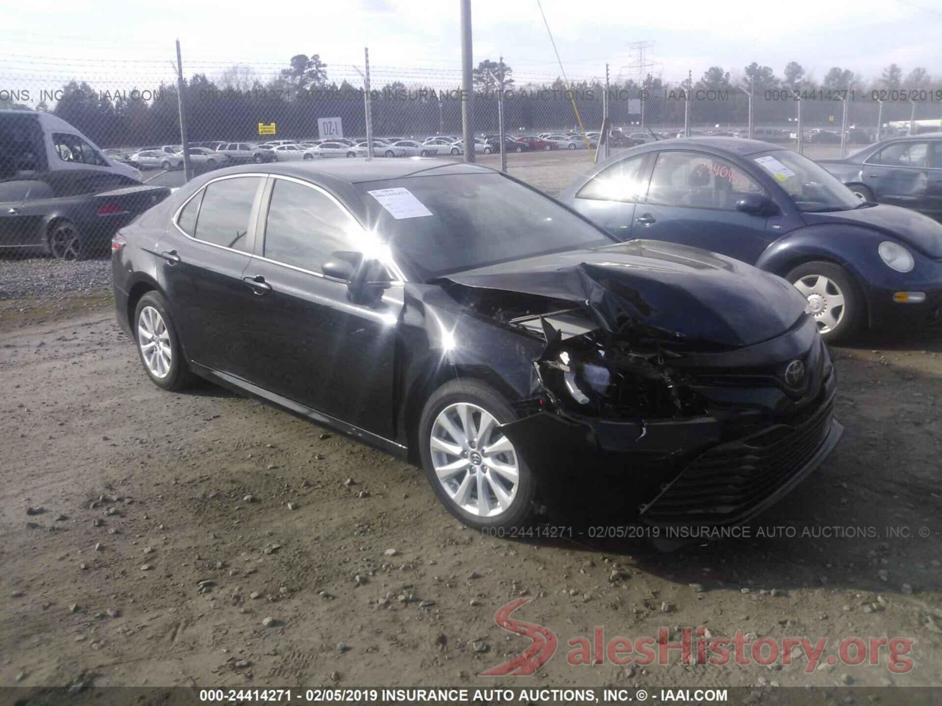 4T1B11HK3JU158985 2018 TOYOTA CAMRY