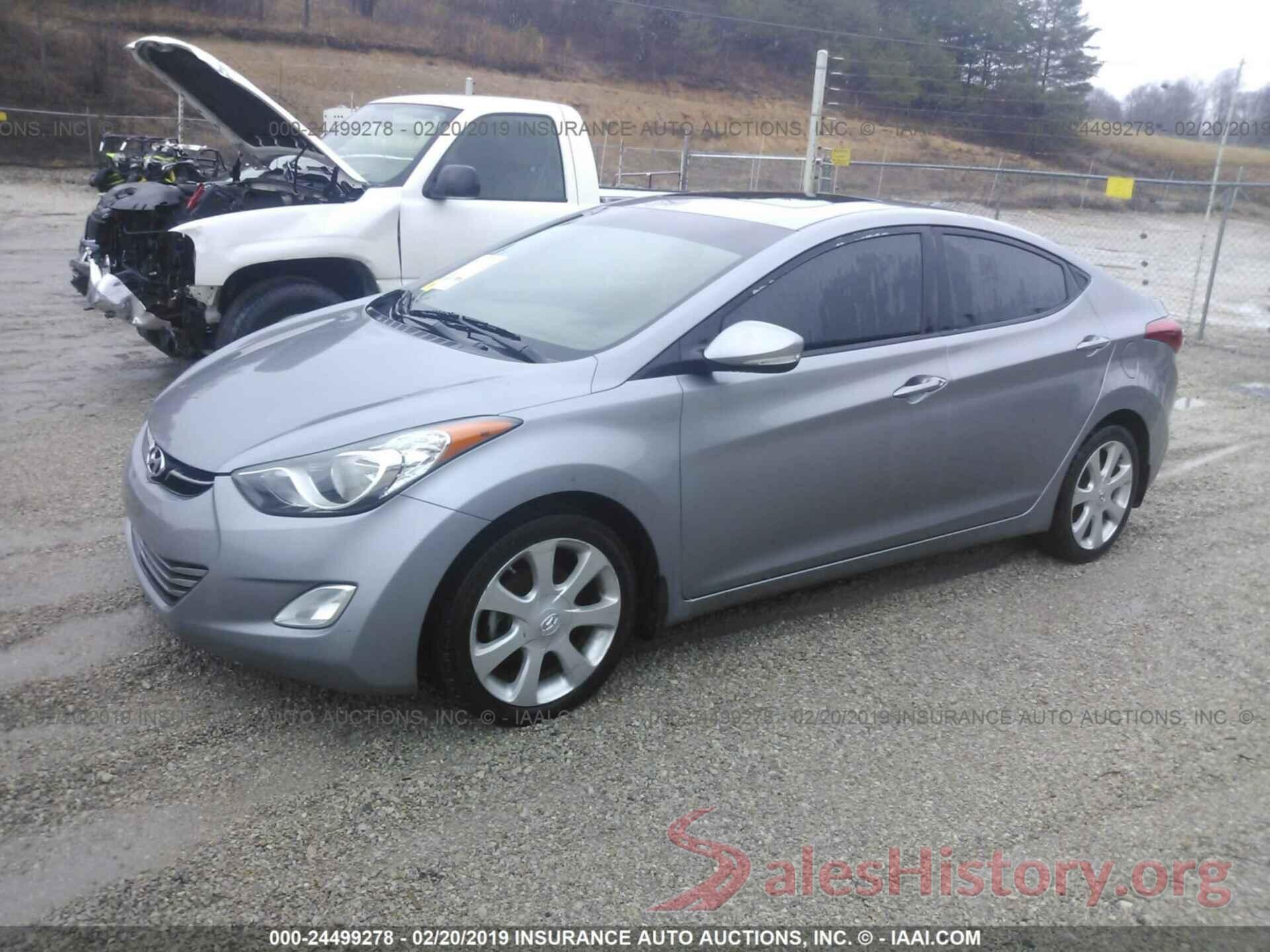 KMHDH4AE3DU774832 2013 HYUNDAI ELANTRA