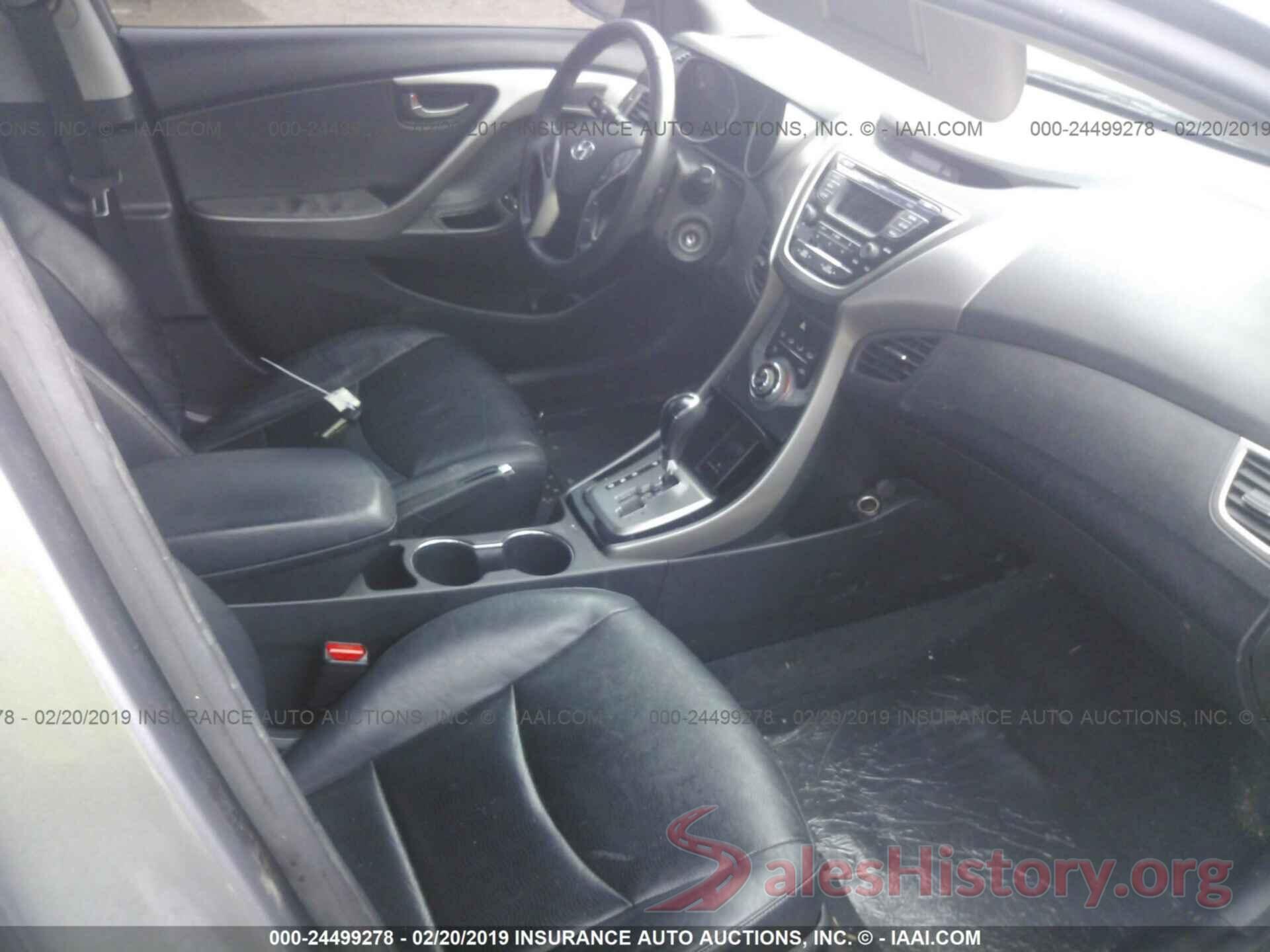 KMHDH4AE3DU774832 2013 HYUNDAI ELANTRA