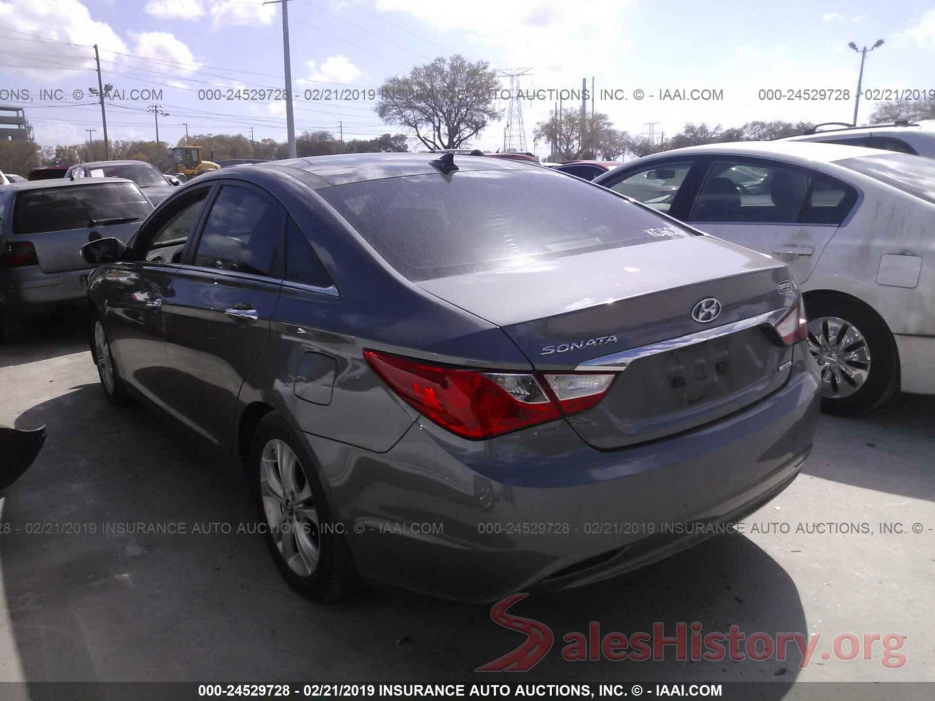 5NPEC4AC8DH621136 2013 HYUNDAI SONATA